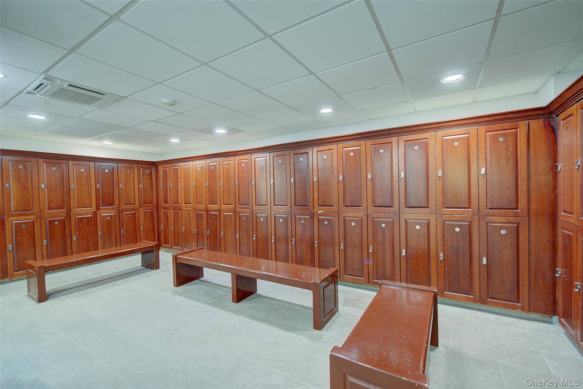 1 Bay Club Drive # 5H, Bayside, NY 11360