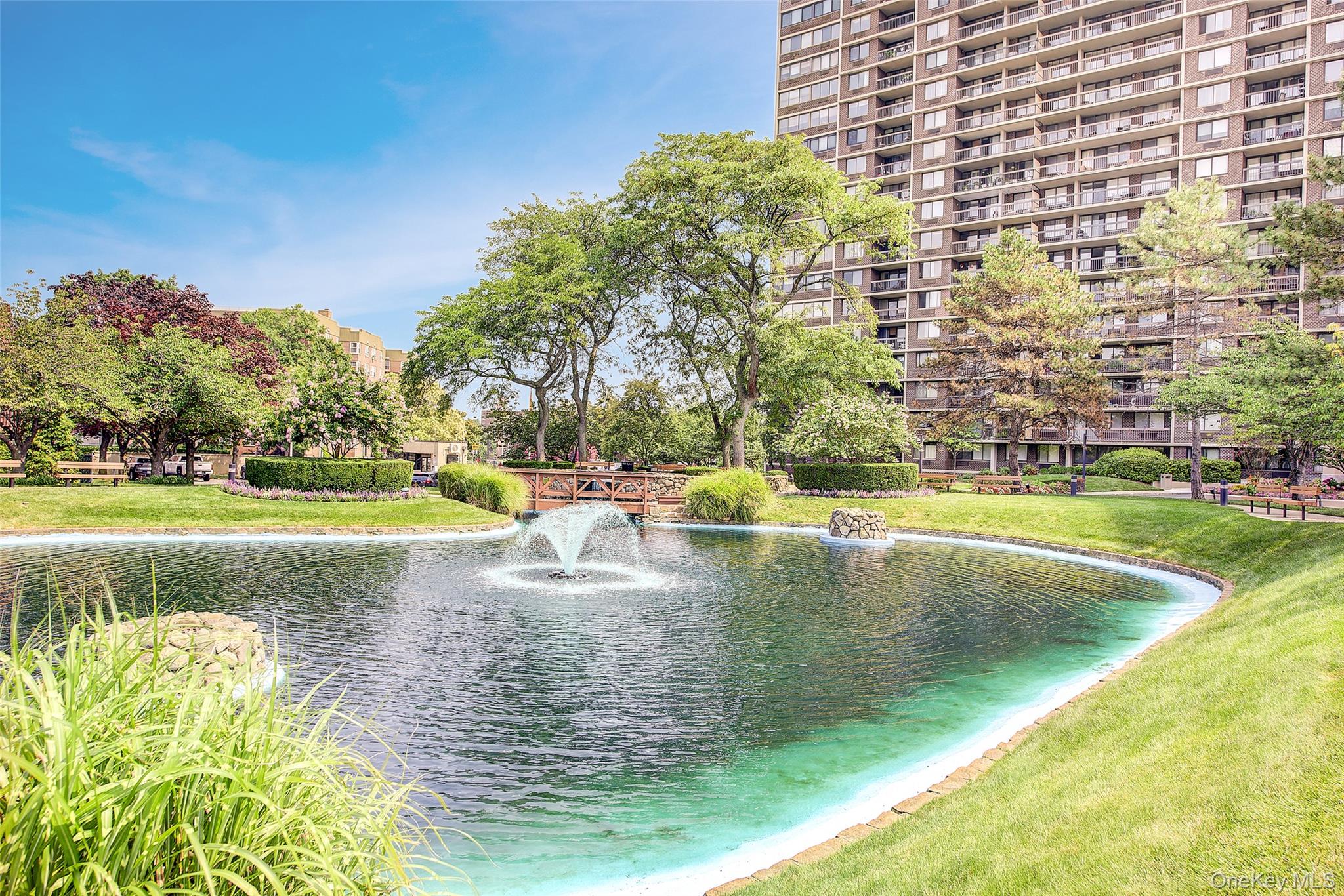 1 Bay Club Drive # 5H, Bayside, NY 11360