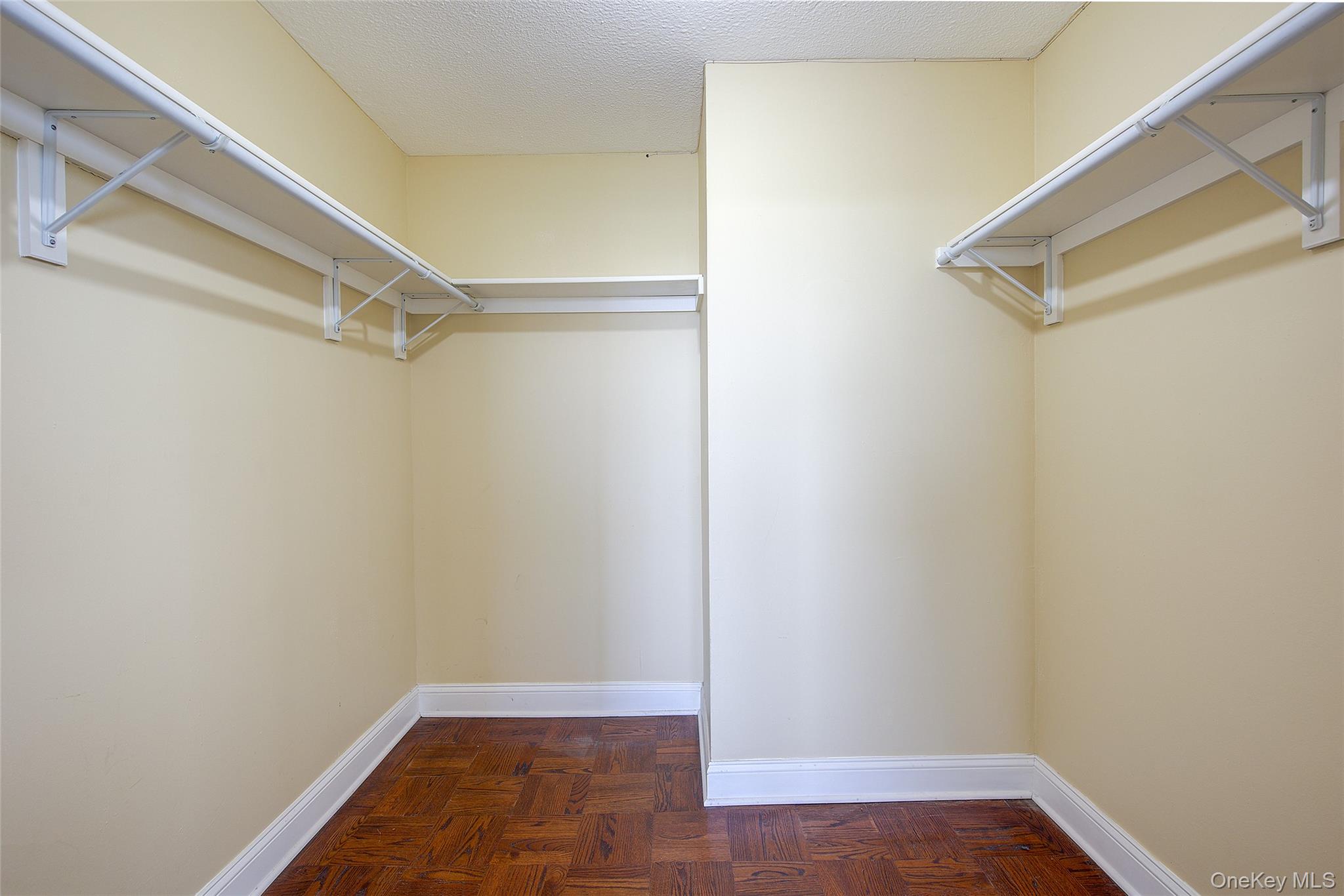 1 Bay Club Drive # 5H, Bayside, NY 11360