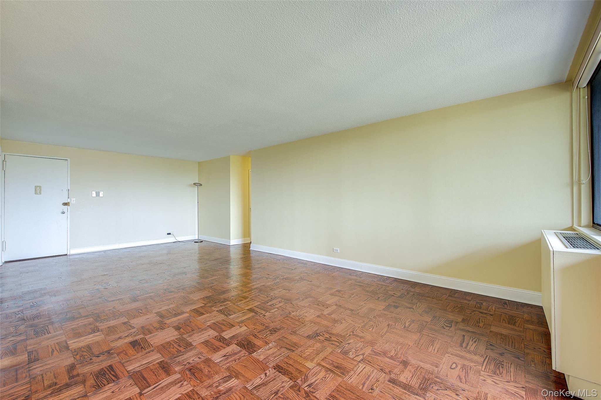 1 Bay Club Drive # 5H, Bayside, NY 11360