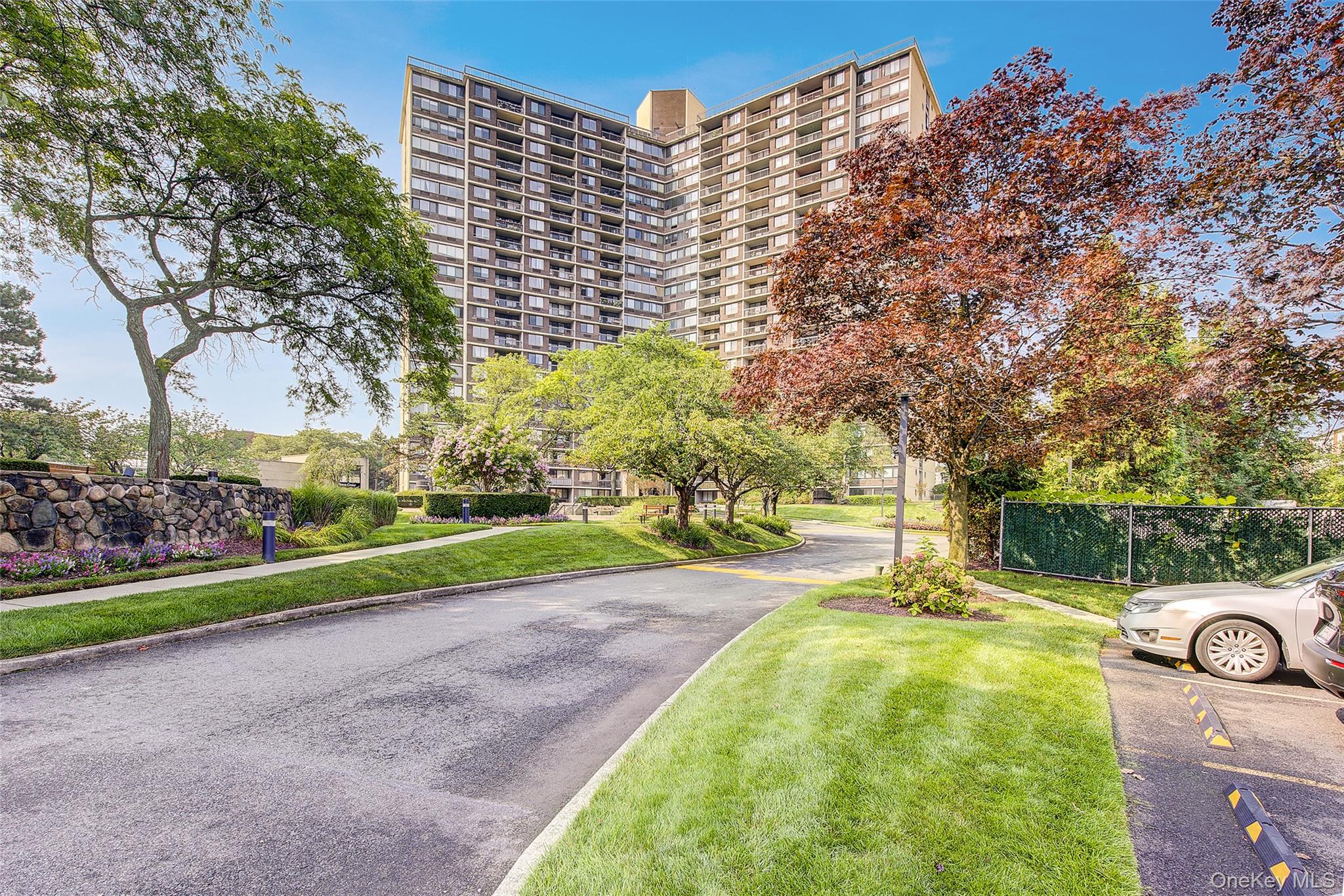 1 Bay Club Drive # 5H, Bayside, NY 11360