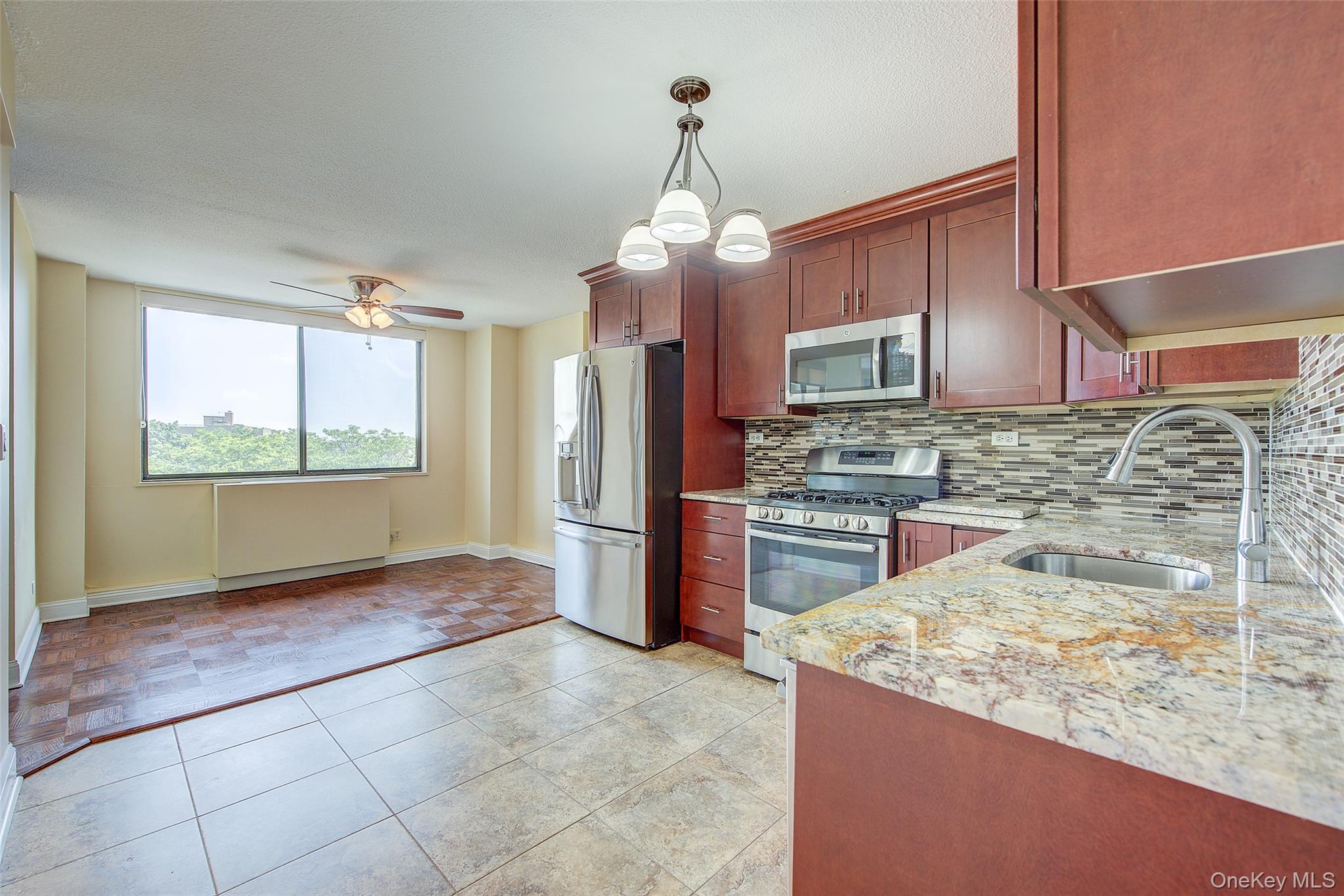 1 Bay Club Drive # 5H, Bayside, NY 11360