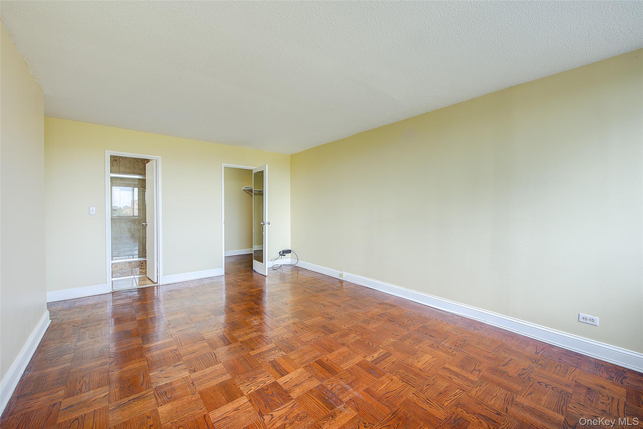 1 Bay Club Drive # 5H, Bayside, NY 11360