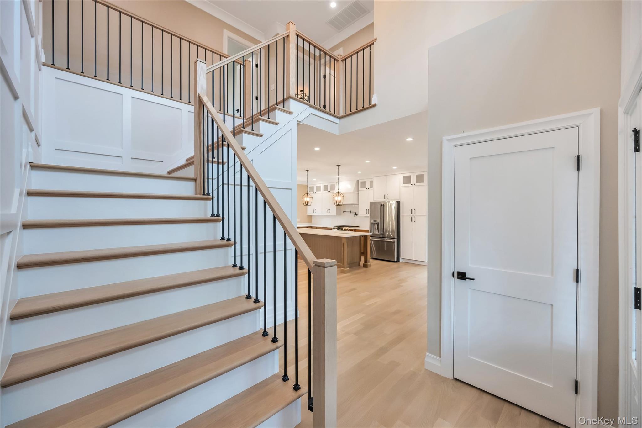 100 Root Avenue, Islip, NY 11751