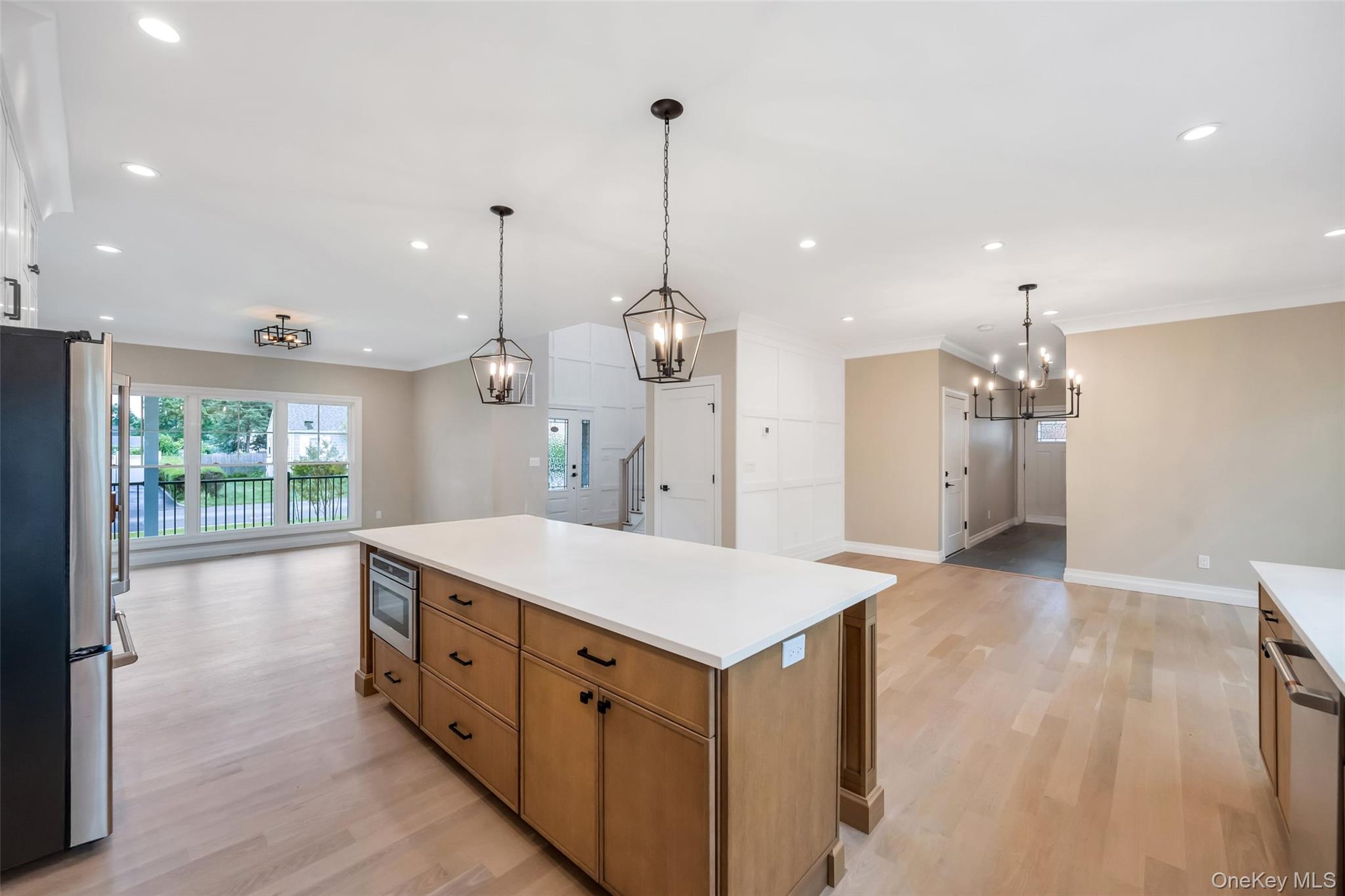 100 Root Avenue, Islip, NY 11751