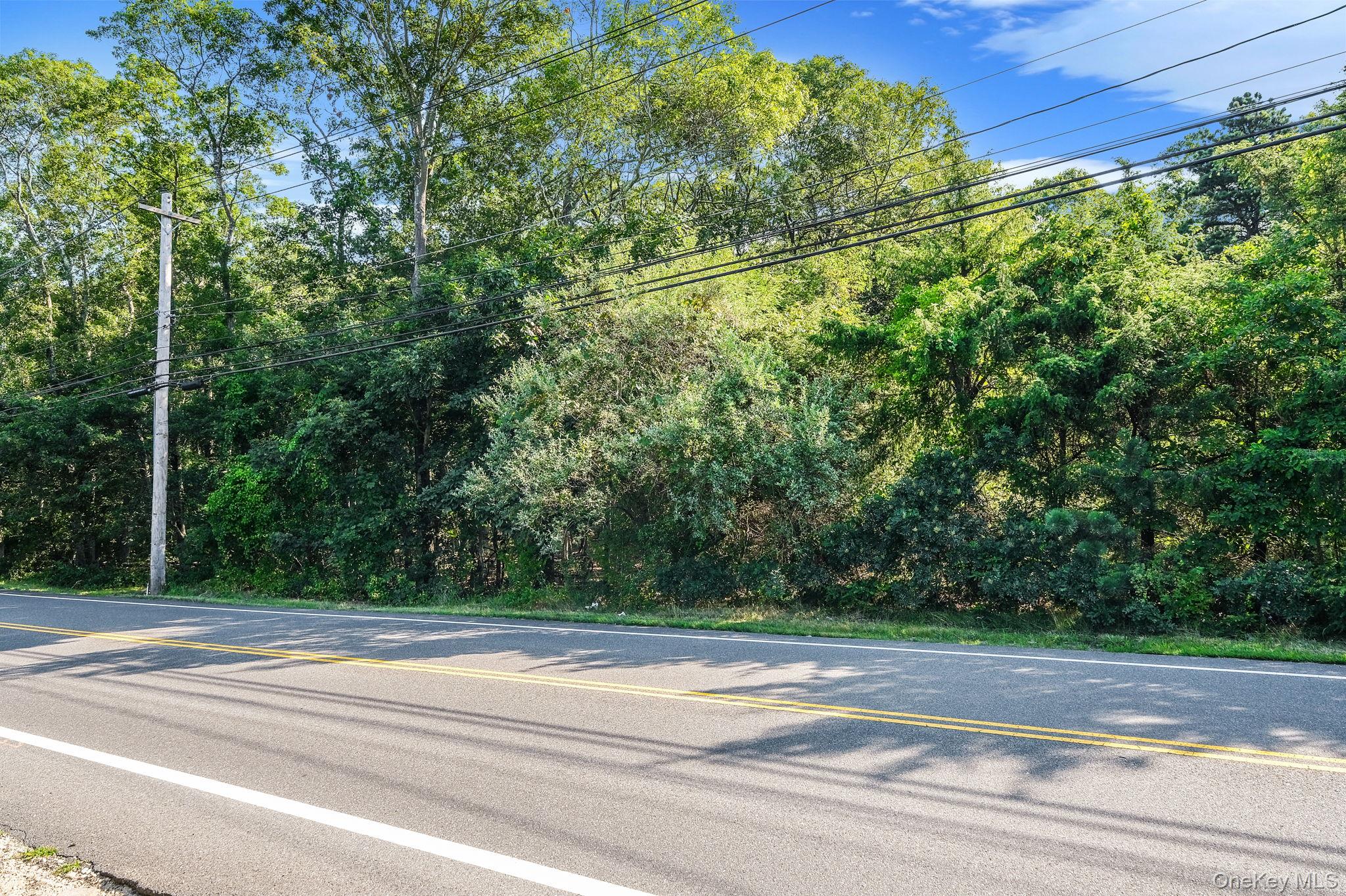 200 Wading River Road, Manorville, NY 11949