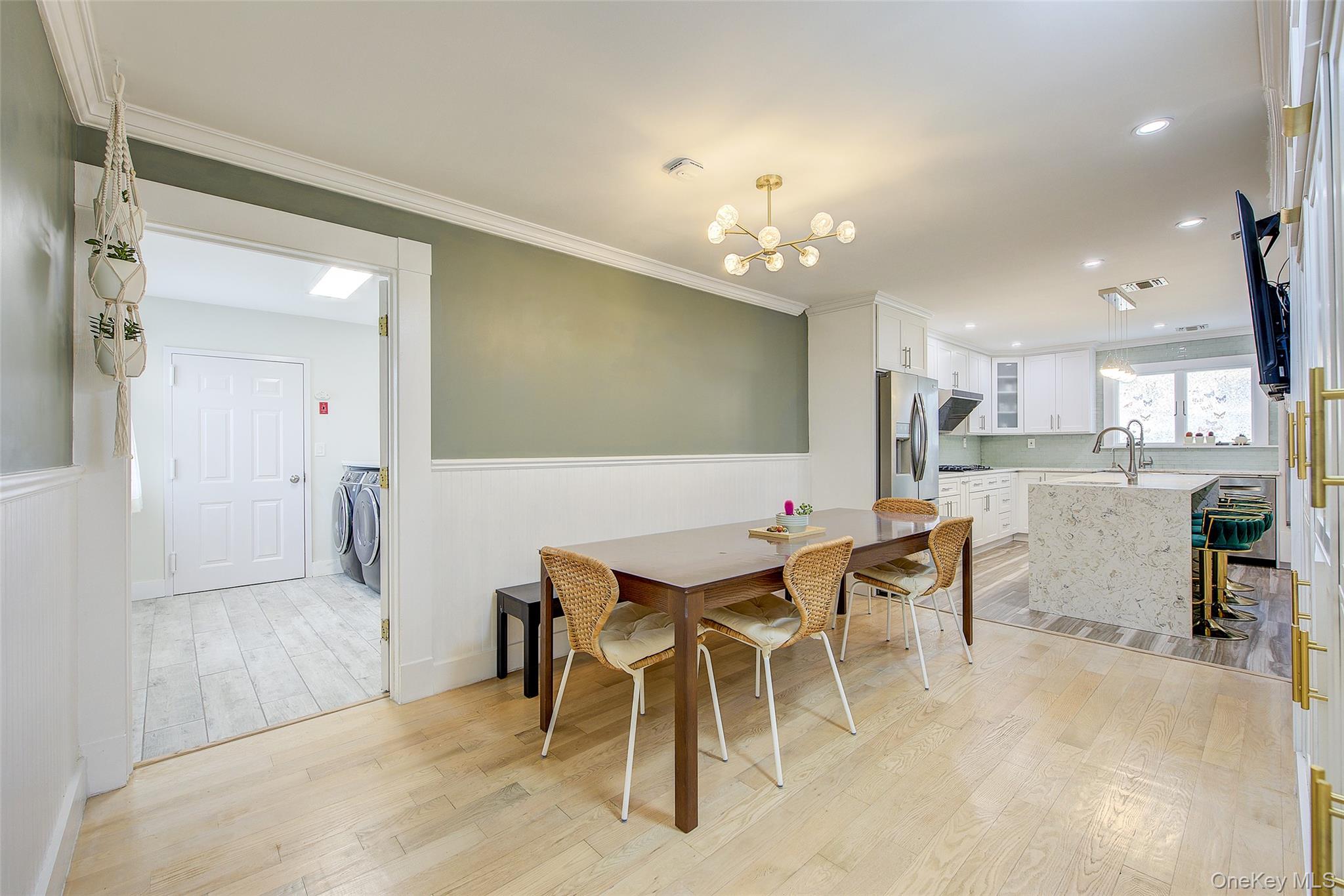 5 Candy Lane, Syosset, NY 11791