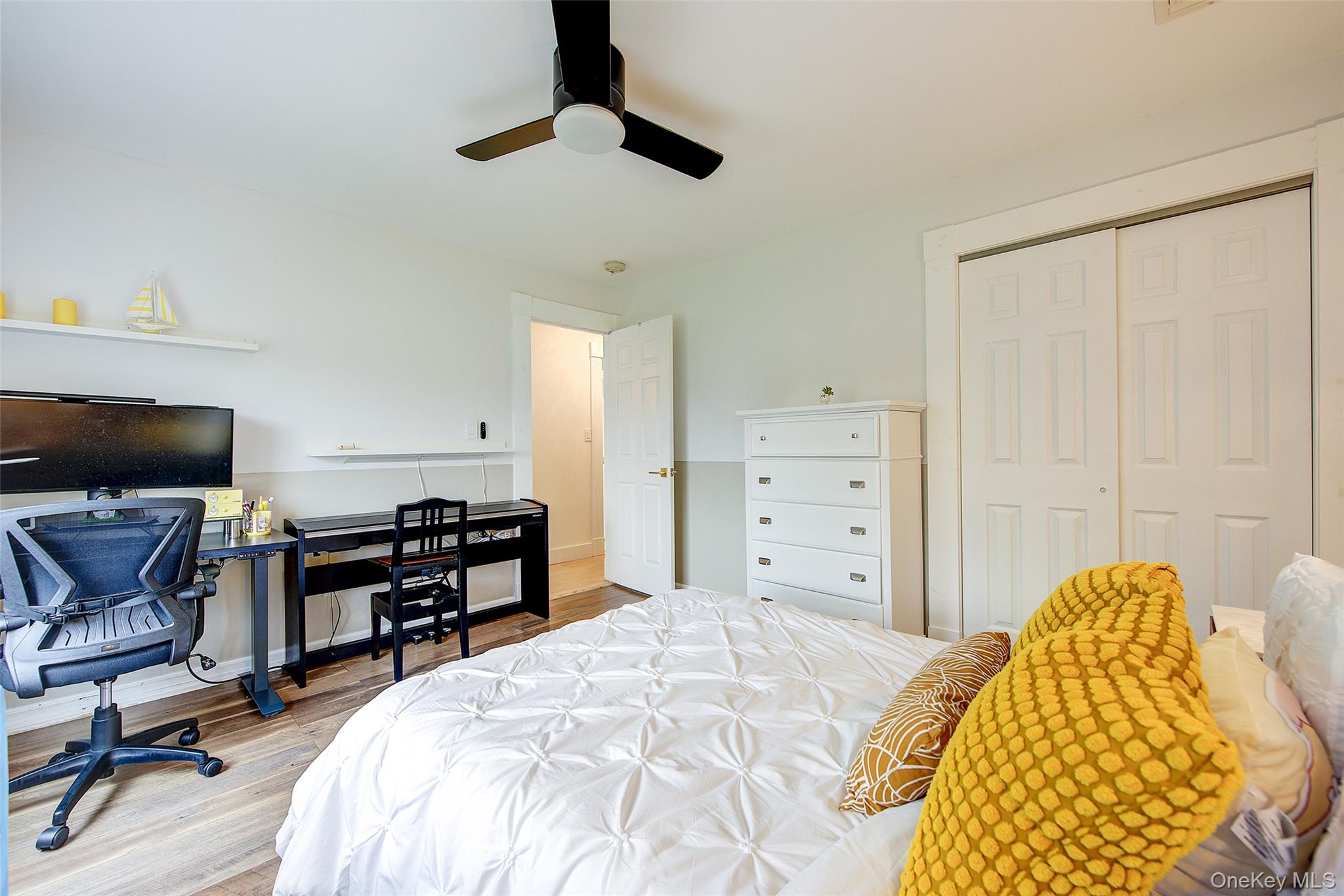 5 Candy Lane, Syosset, NY 11791