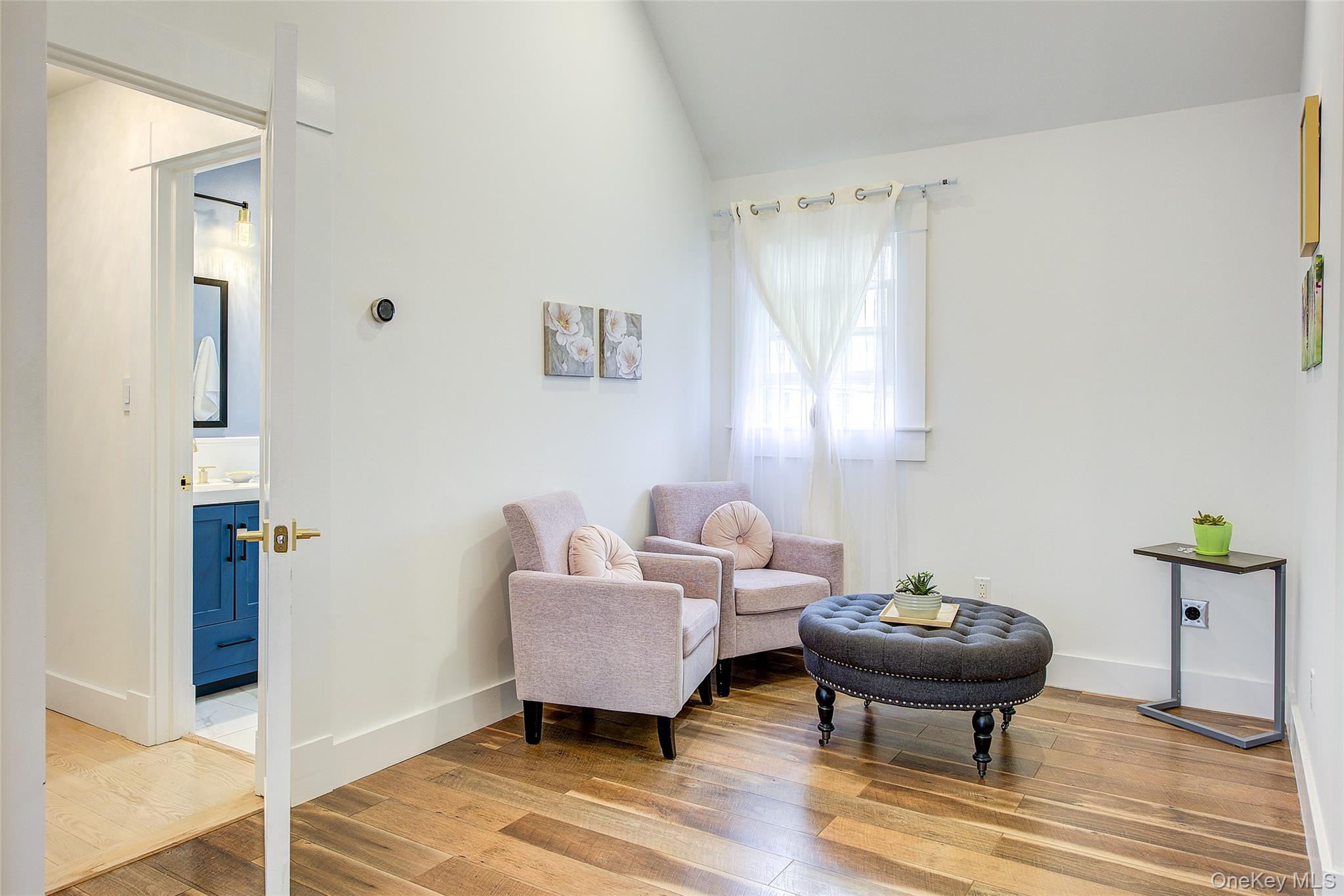 5 Candy Lane, Syosset, NY 11791