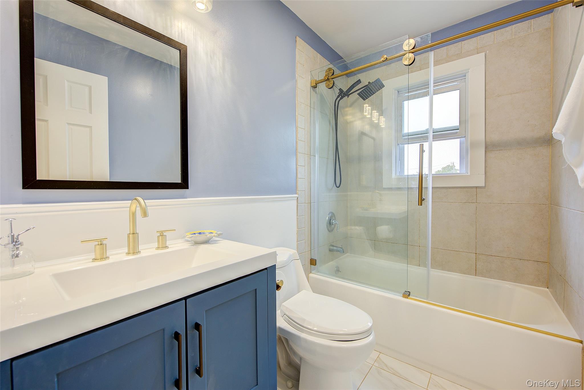 5 Candy Lane, Syosset, NY 11791