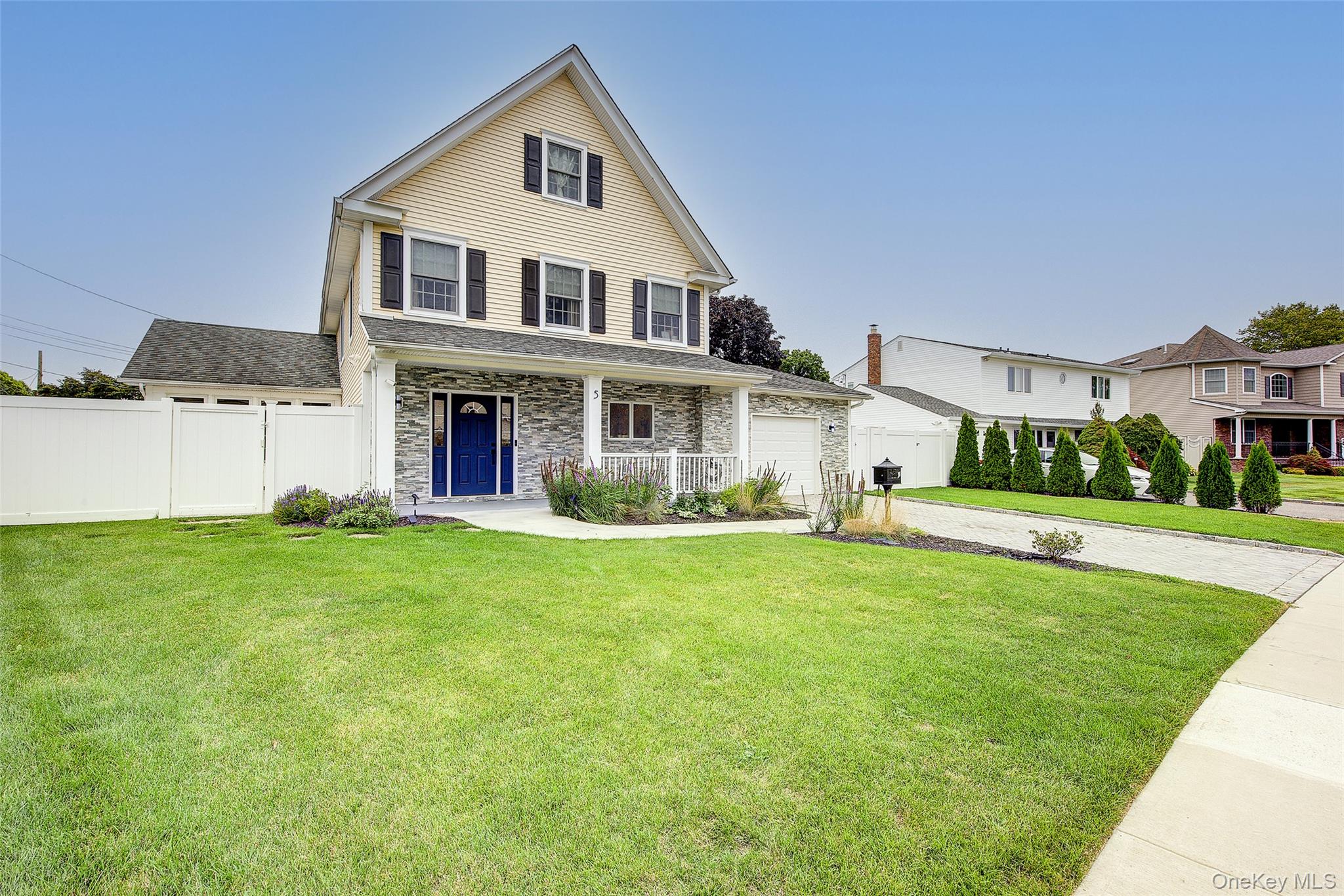 5 Candy Lane, Syosset, NY 11791