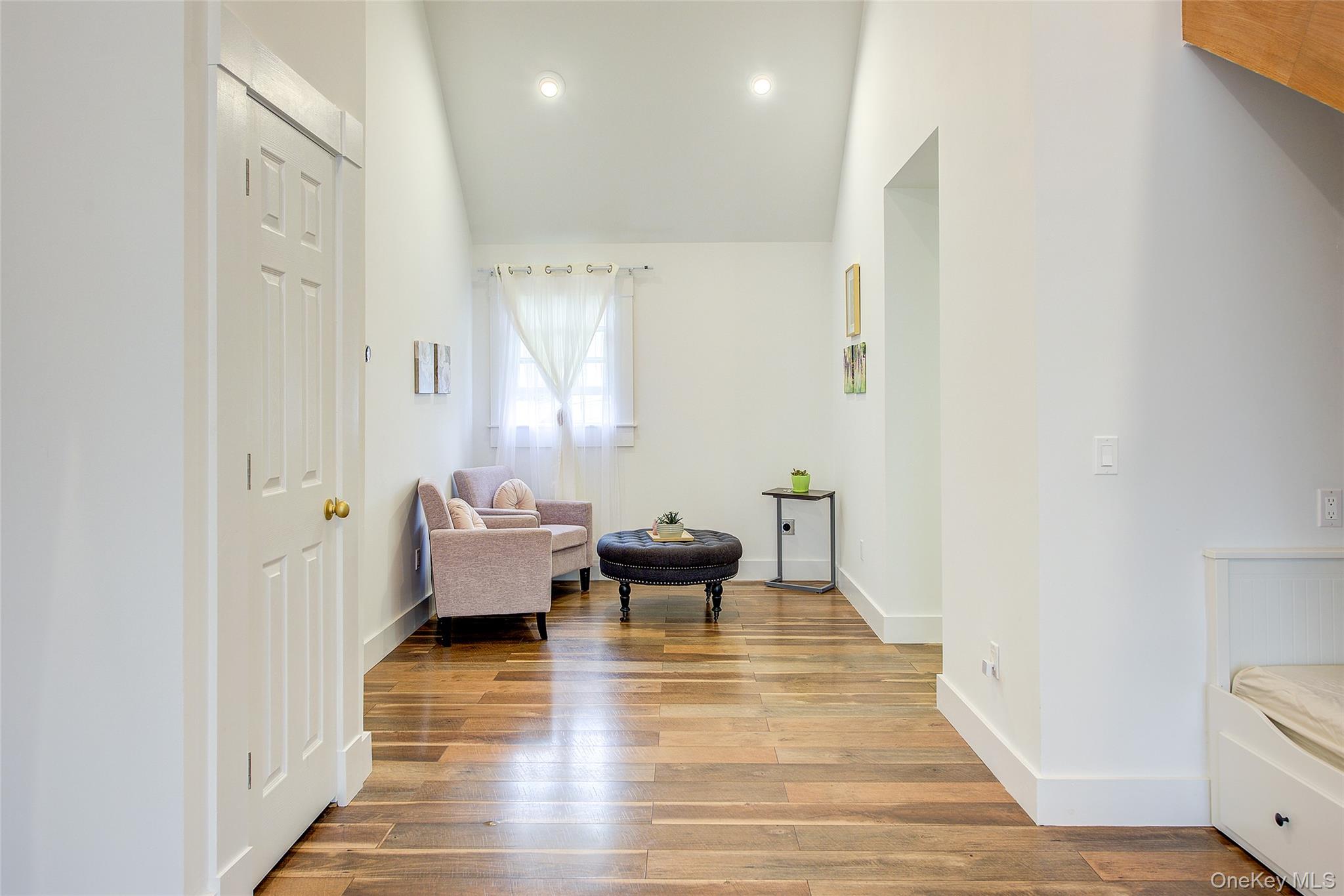 5 Candy Lane, Syosset, NY 11791