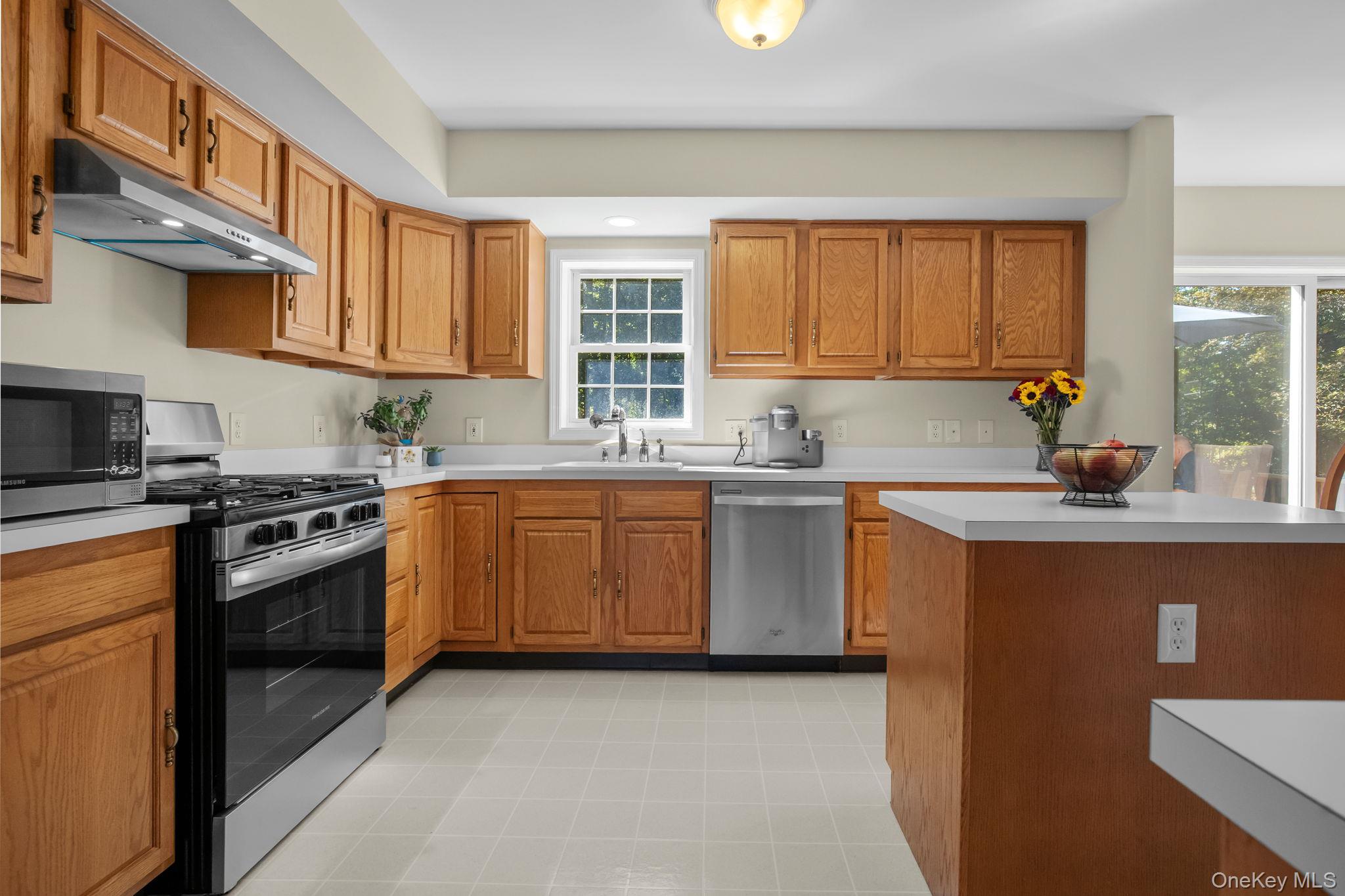 11 Old Martin Road, Hopewell Junction, NY 12533