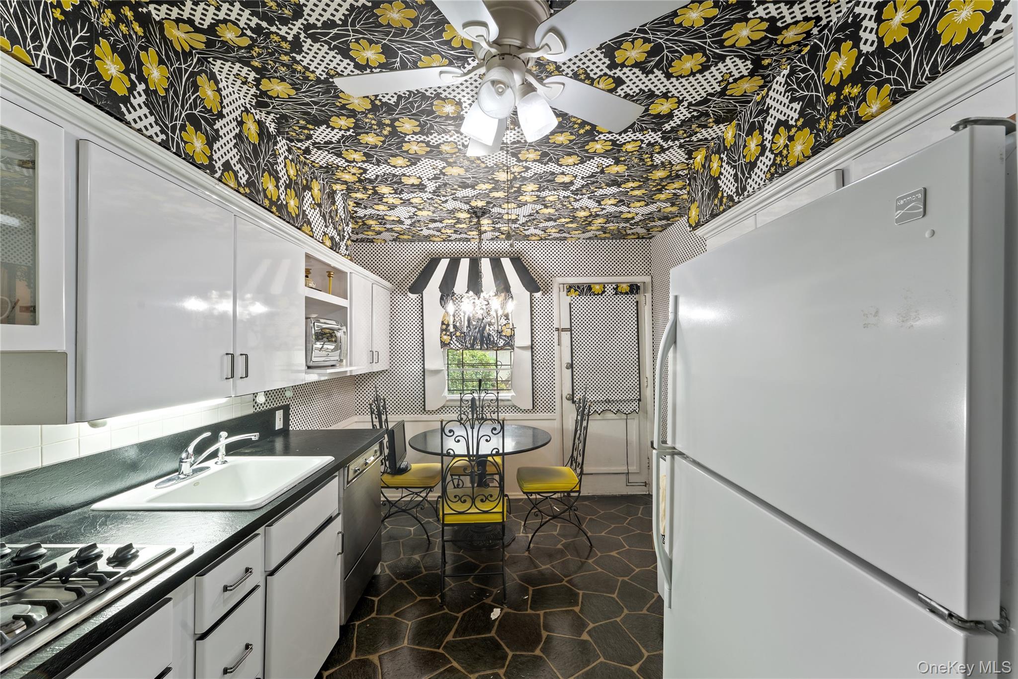 25340 147th Avenue, Rosedale, NY 11422