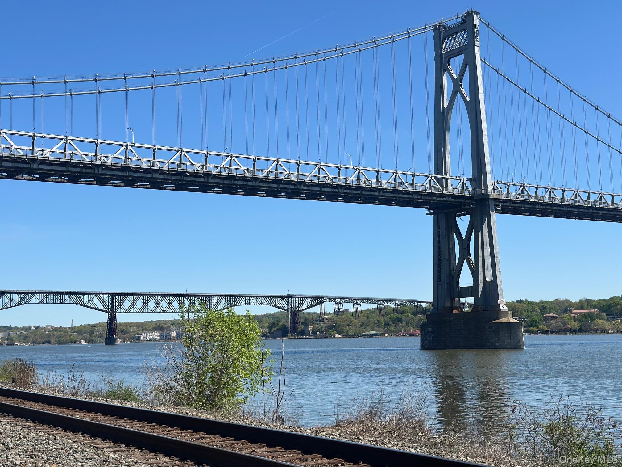 Haviland Road, Highland, NY 12528