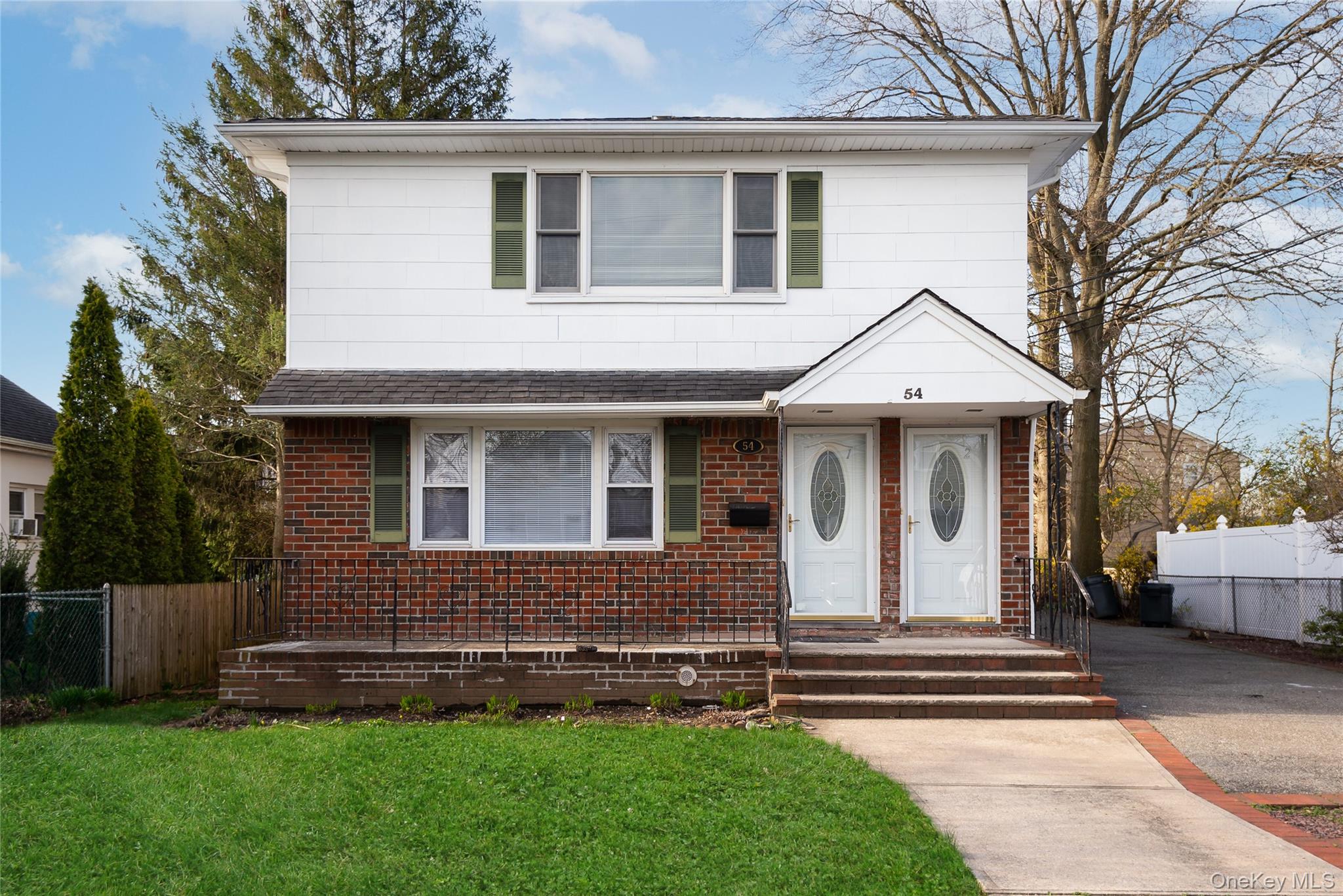 54 5th Avenue # Upper, Westbury, NY 11590