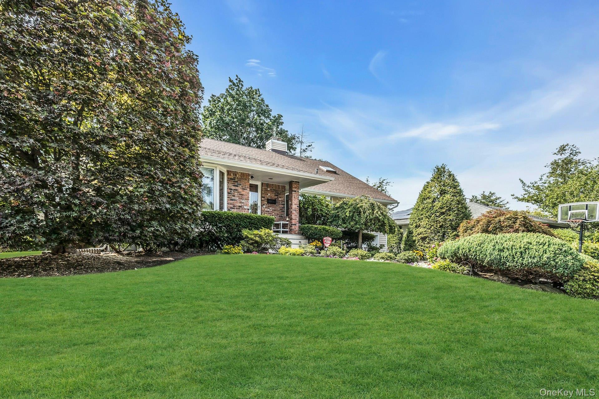 53 Hightop Lane, Jericho, NY 11753