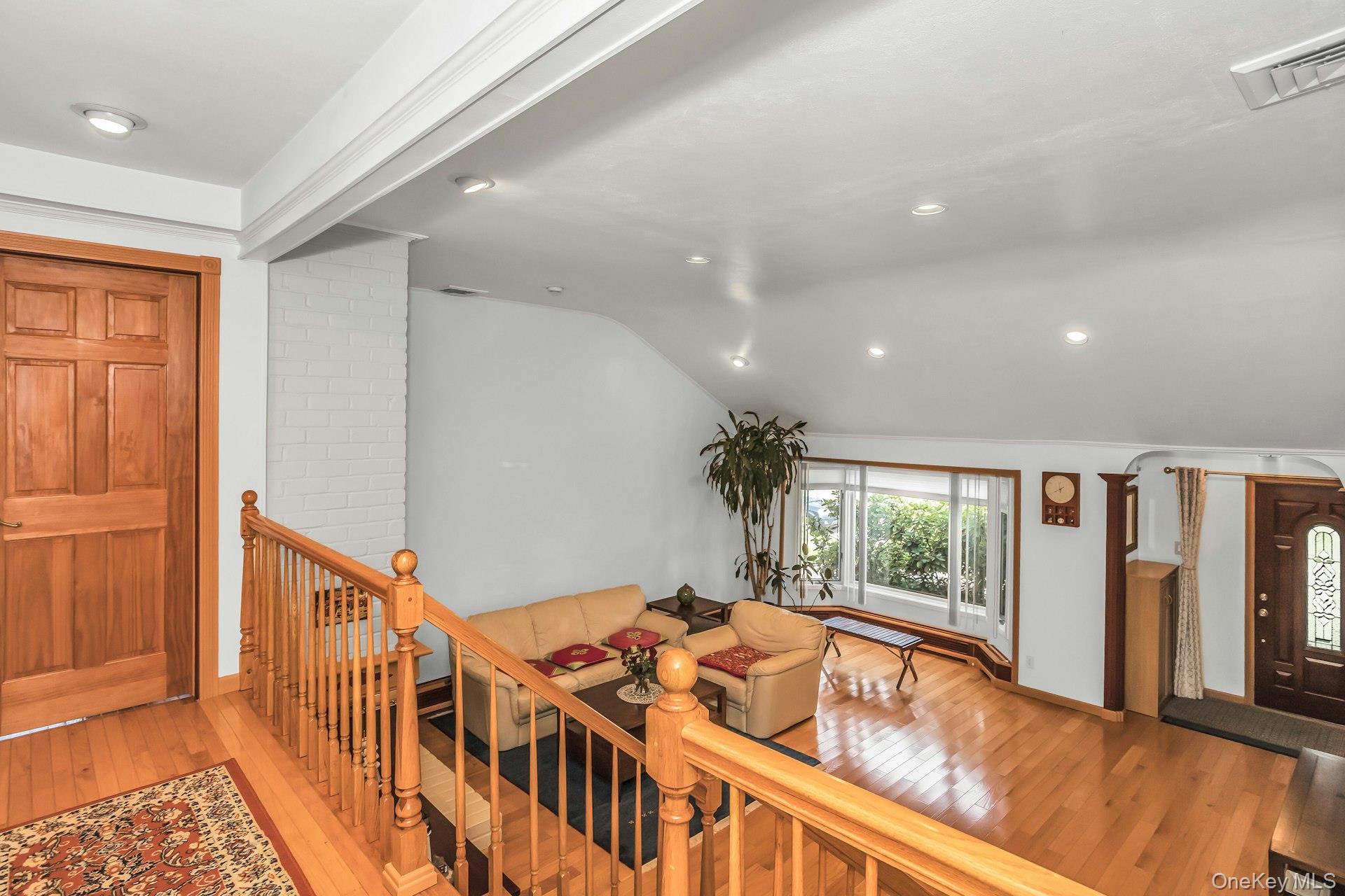 53 Hightop Lane, Jericho, NY 11753