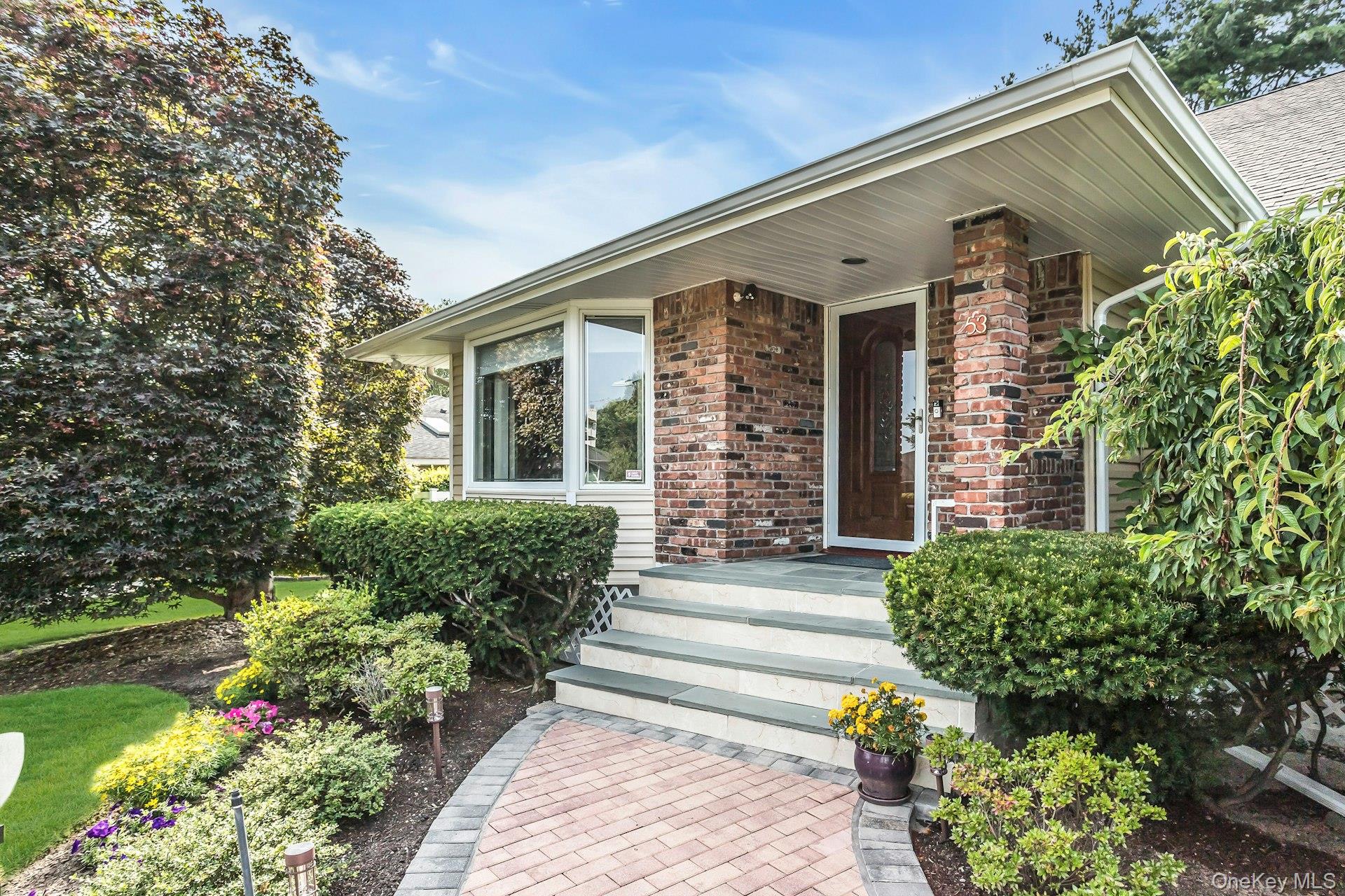 53 Hightop Lane, Jericho, NY 11753