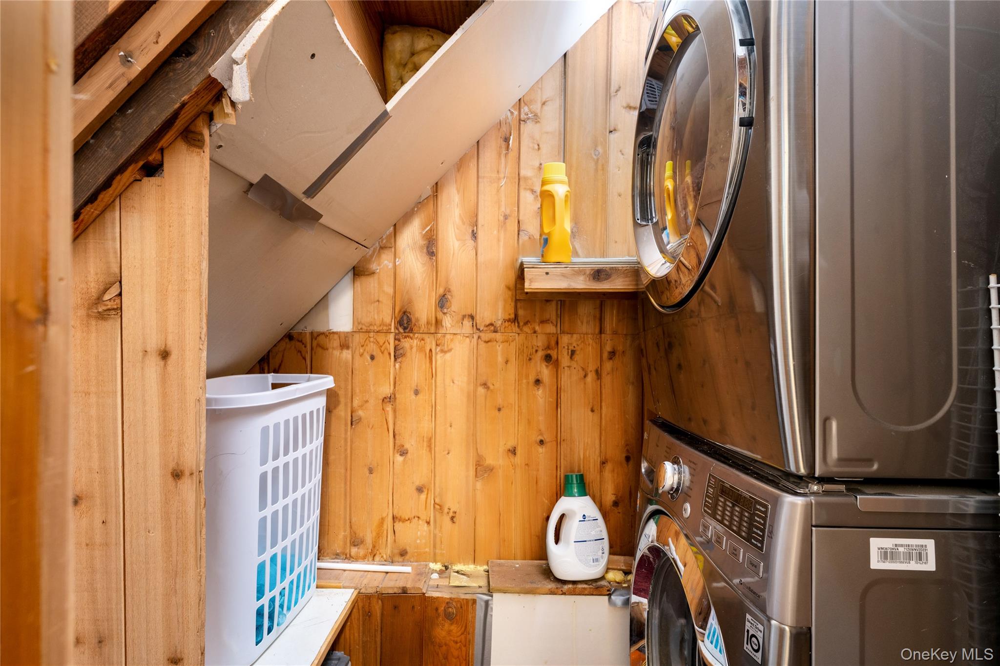 10 Sunnyside Drive, Sound Beach, NY 11789