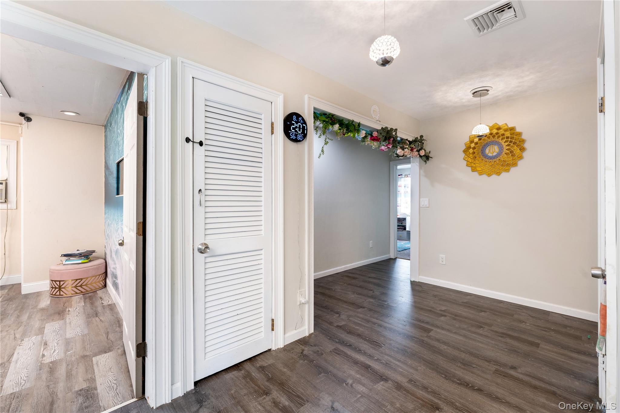 10 Sunnyside Drive, Sound Beach, NY 11789