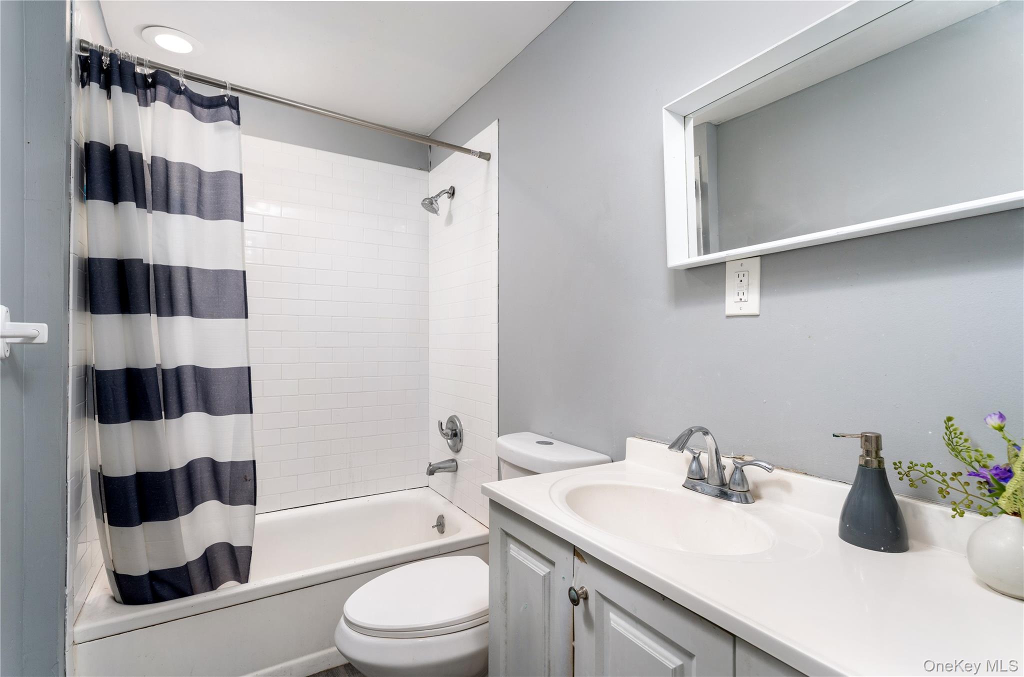 10 Sunnyside Drive, Sound Beach, NY 11789