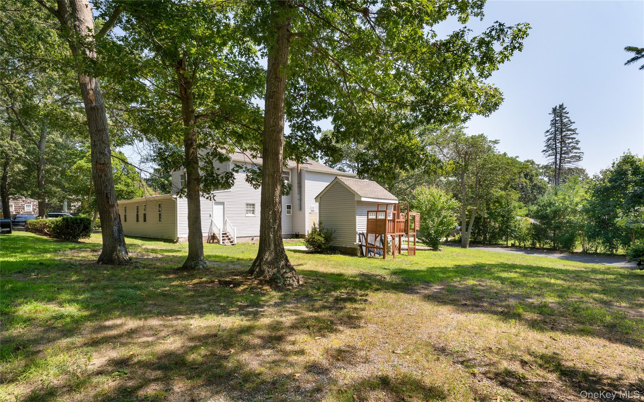 10 Sunnyside Drive, Sound Beach, NY 11789