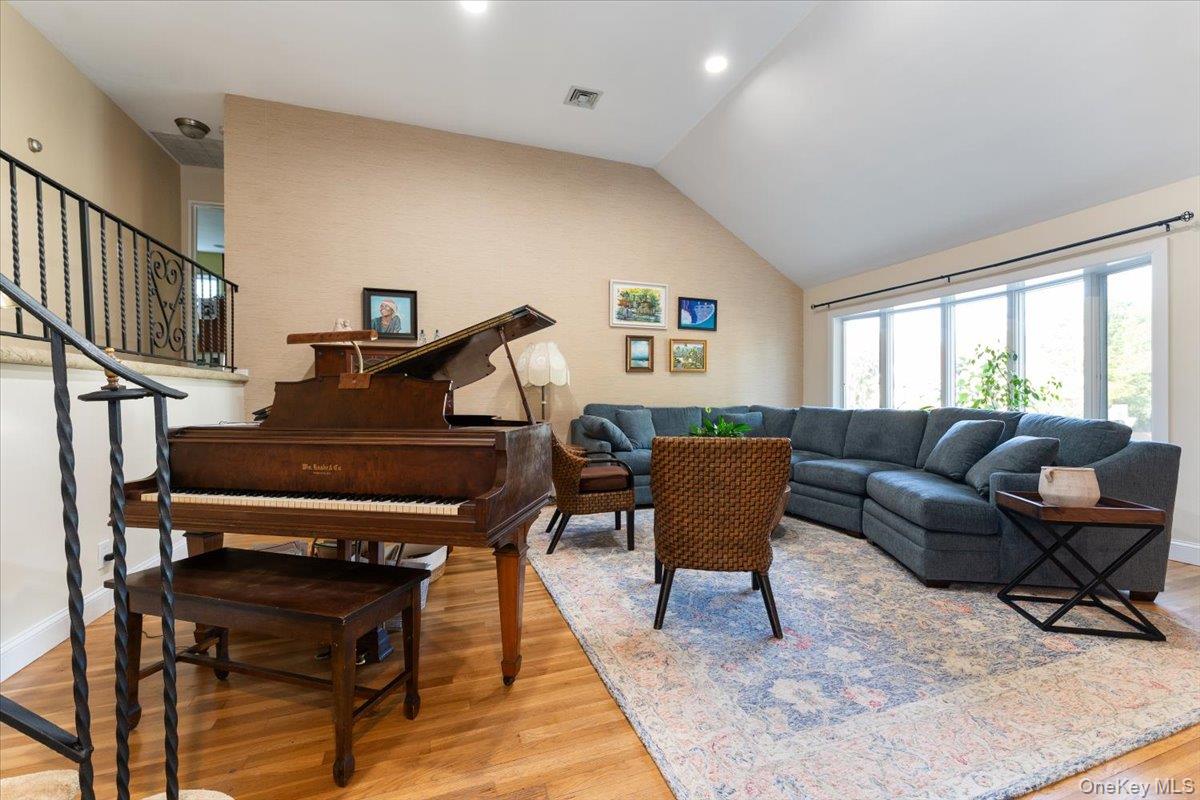 923 Woodmere Drive, North Woodmere, NY 11581