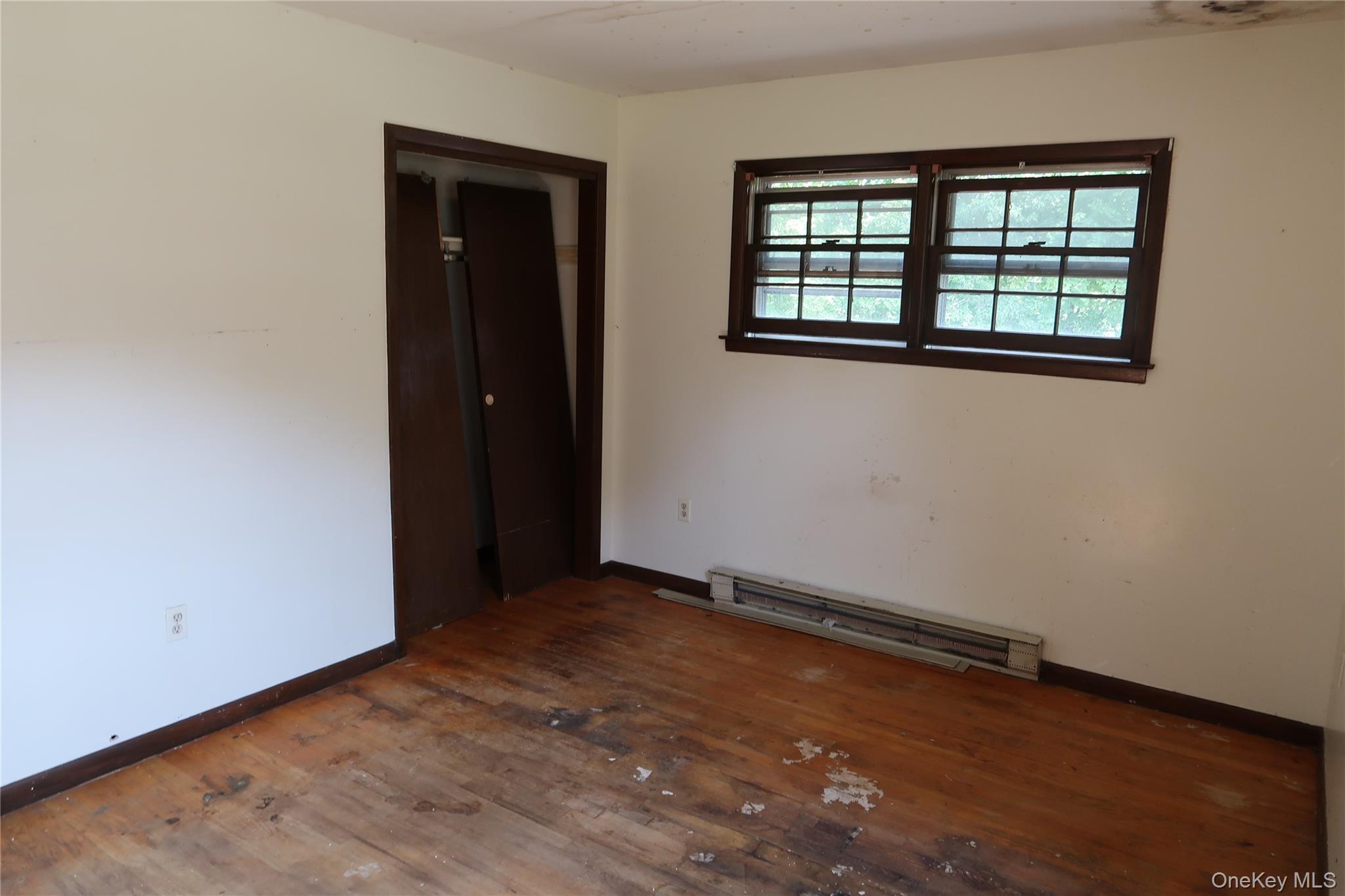 2 Valley View Road, Bloomingburg, NY 12721