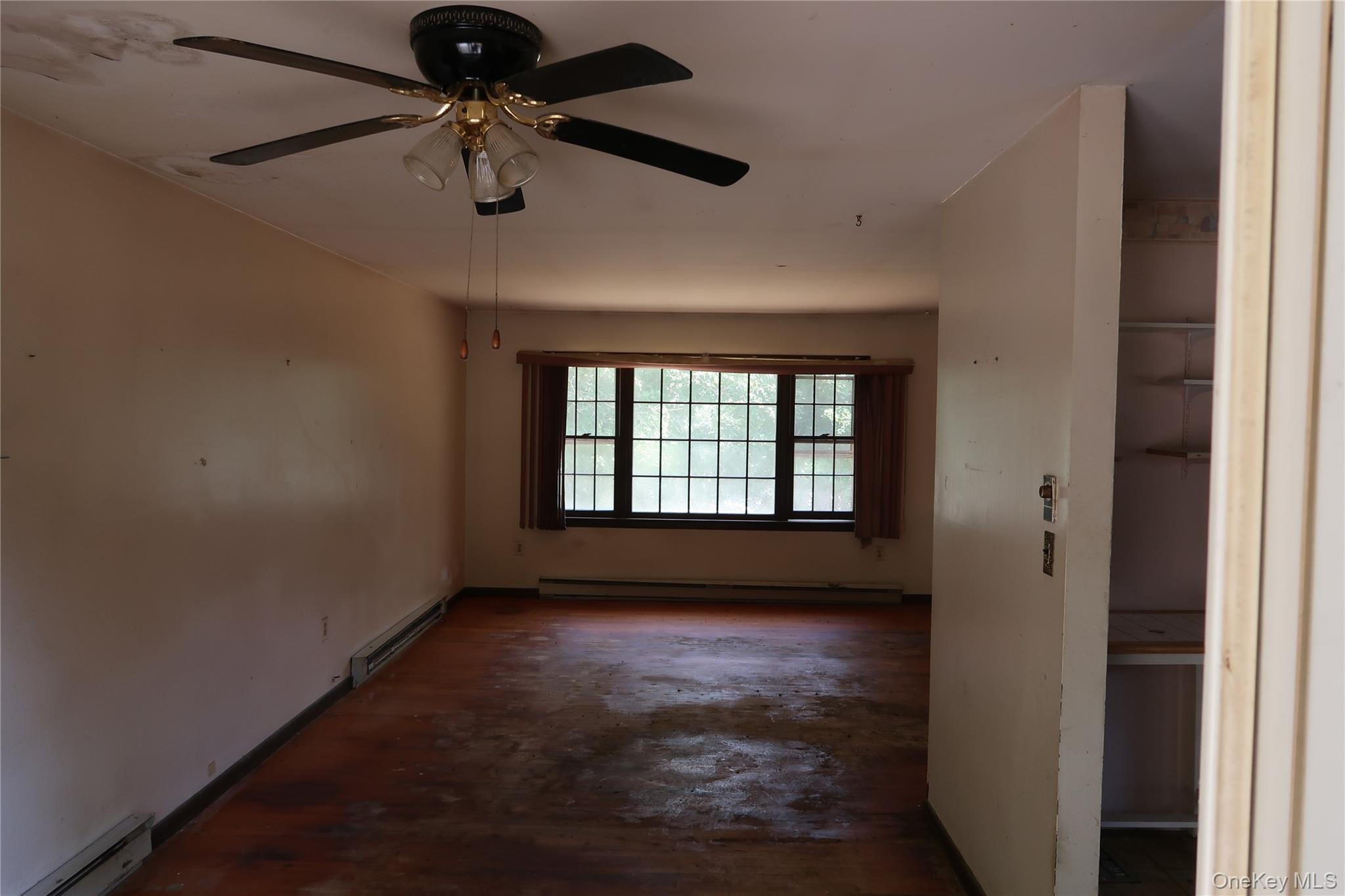 2 Valley View Road, Bloomingburg, NY 12721