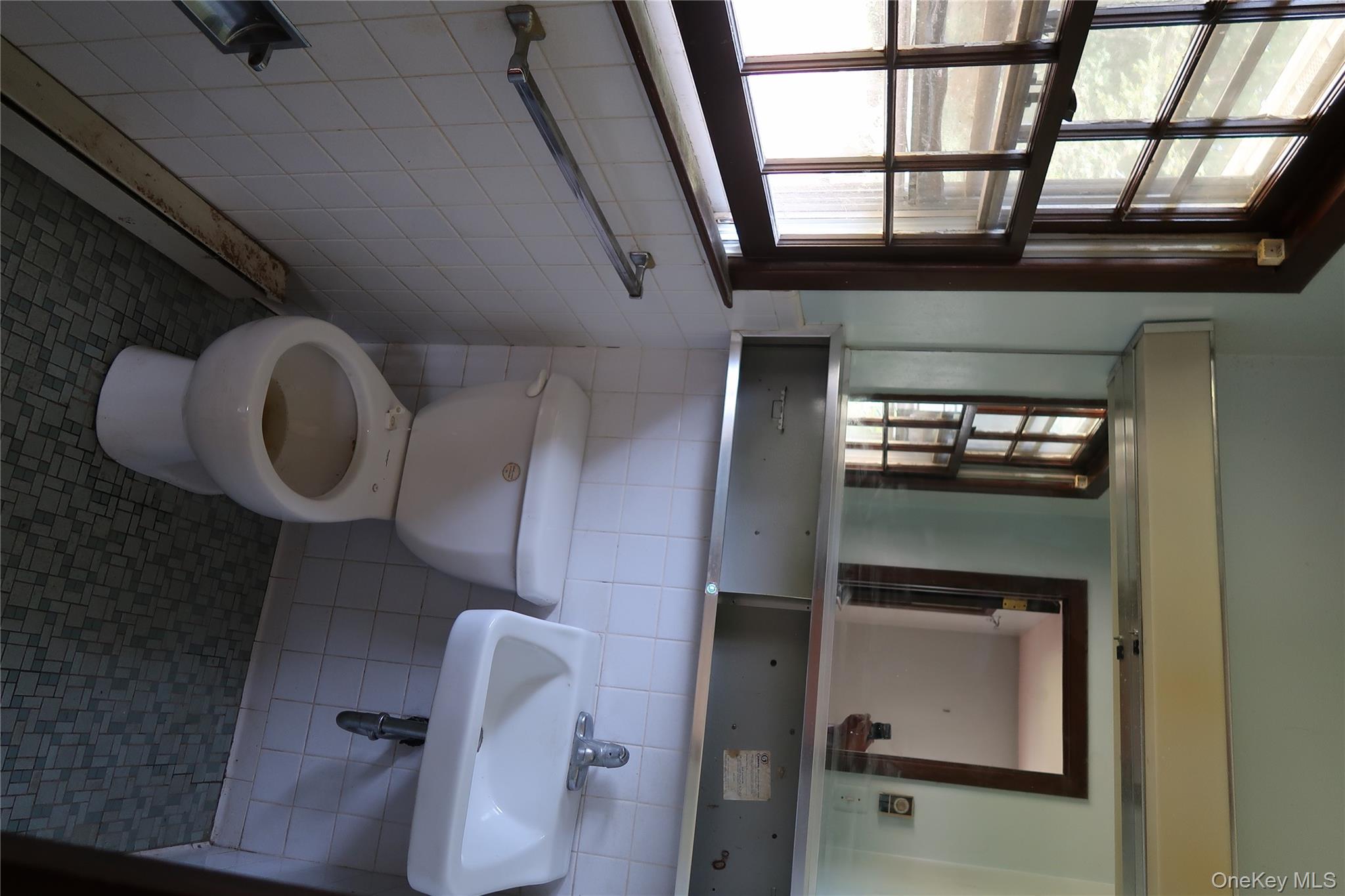 2 Valley View Road, Bloomingburg, NY 12721