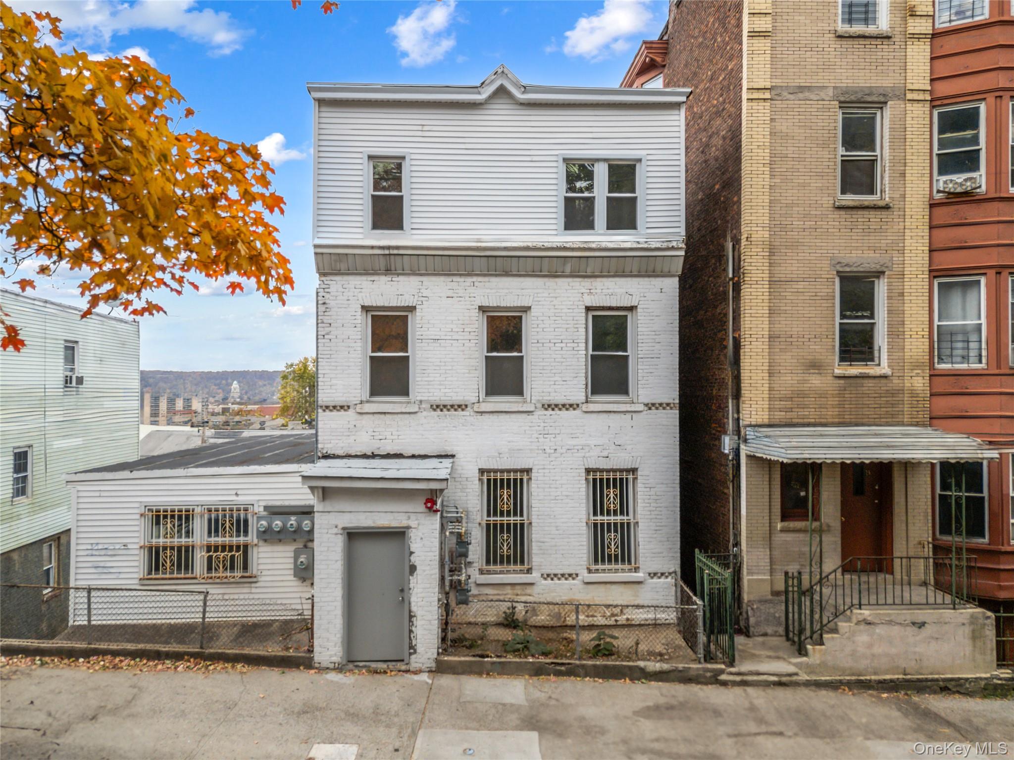 13 Van Cortlandt Park Avenue, Yonkers, NY 10705