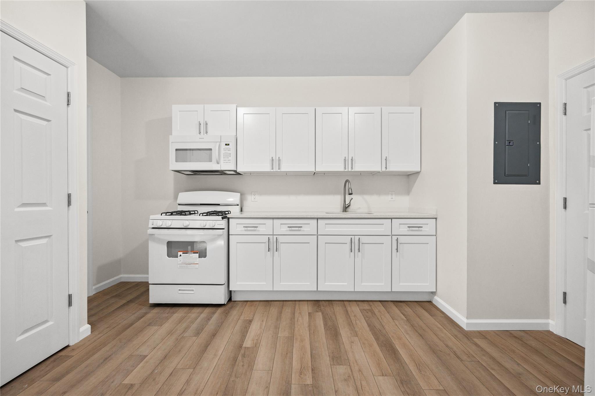 13 Van Cortlandt Park Avenue, Yonkers, NY 10705