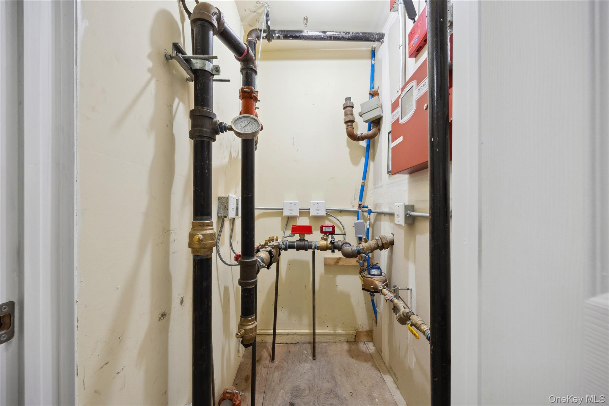 13 Van Cortlandt Park Avenue, Yonkers, NY 10705