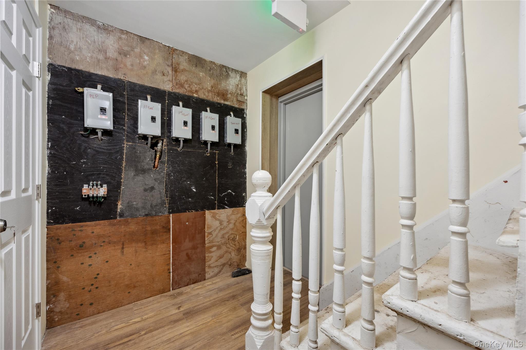 13 Van Cortlandt Park Avenue, Yonkers, NY 10705