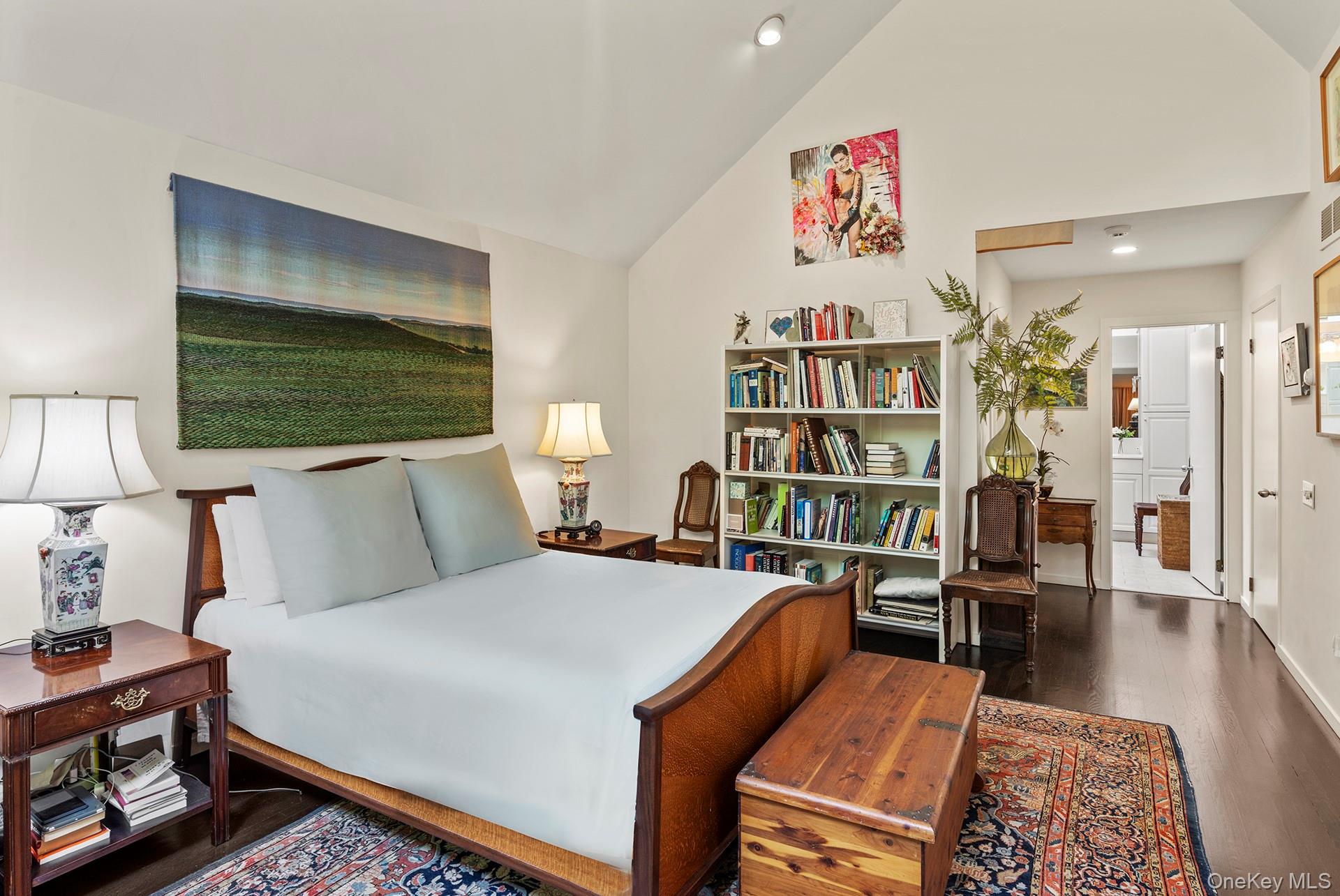 30 Huckleberry Lane, East Hampton, NY 11937