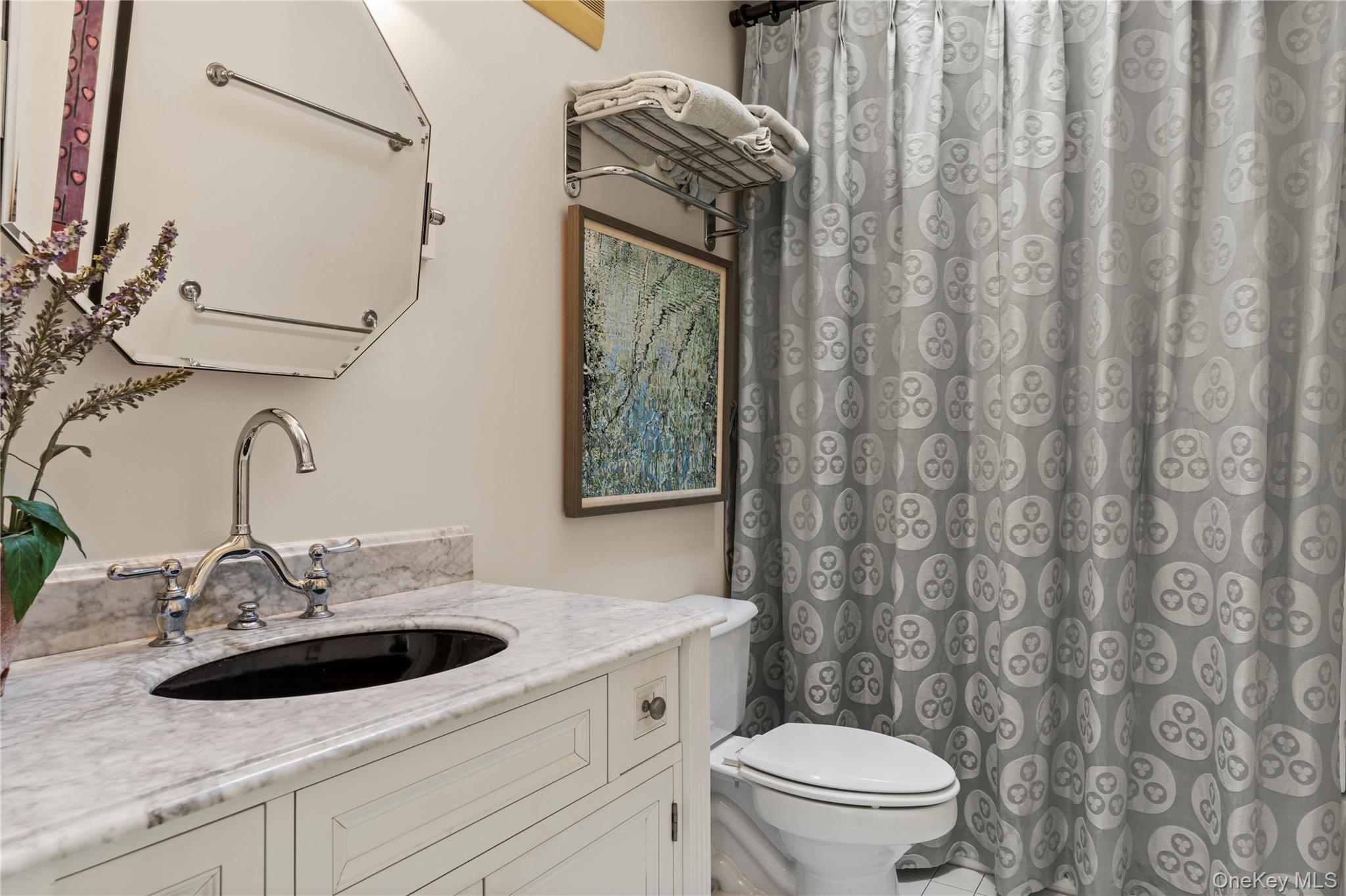 30 Huckleberry Lane, East Hampton, NY 11937