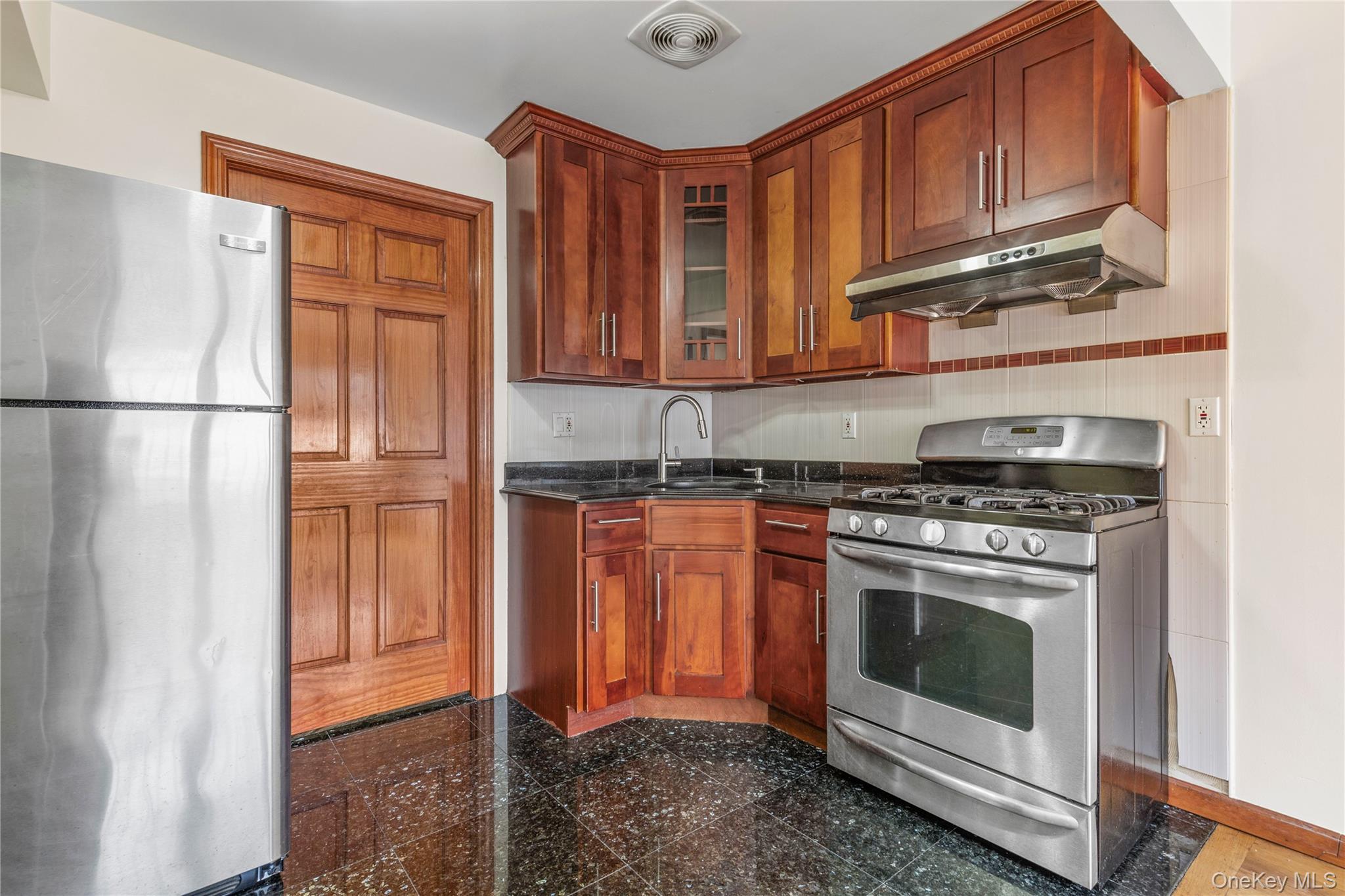 40-40 68th Street # 1A, Woodside, NY 11377