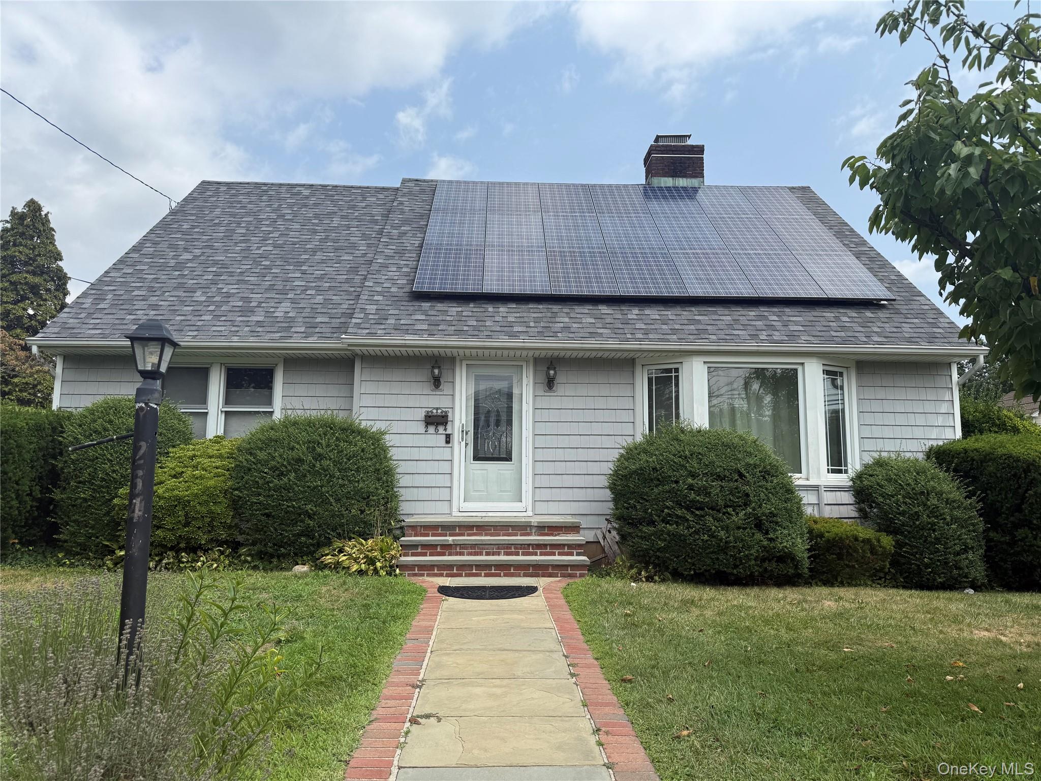 264 Linden Avenue, Westbury, NY 11590