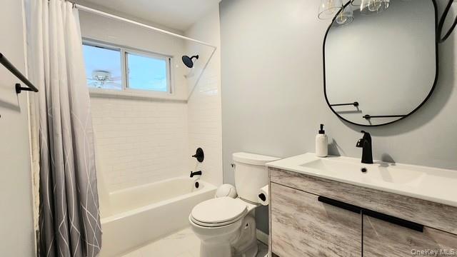 72 Propose Road, Shirley, NY 11967