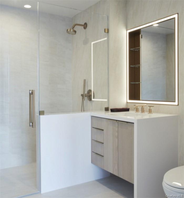 3 Court Square # 6104, Long Island City, NY 11101