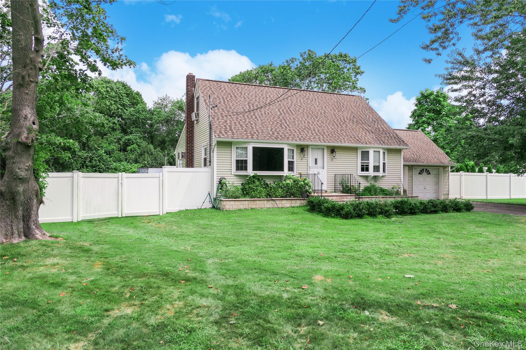 115 Hedges Rd., East Patchogue, NY 11772