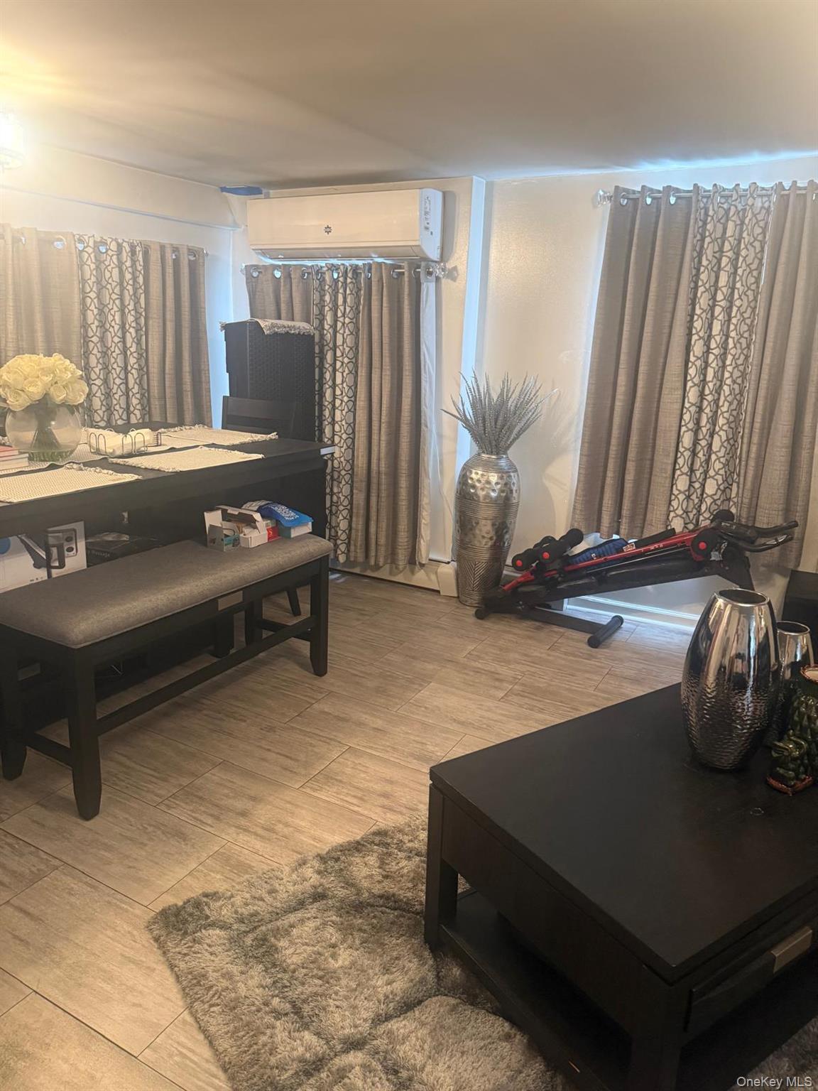 15027 LINDEN BLVD, Jamaica, NY 11434