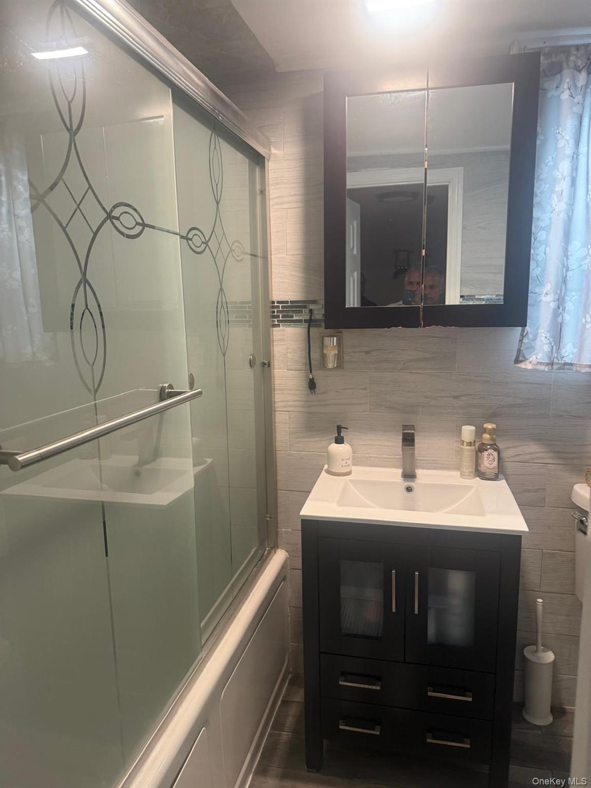 15027 LINDEN BLVD, Jamaica, NY 11434