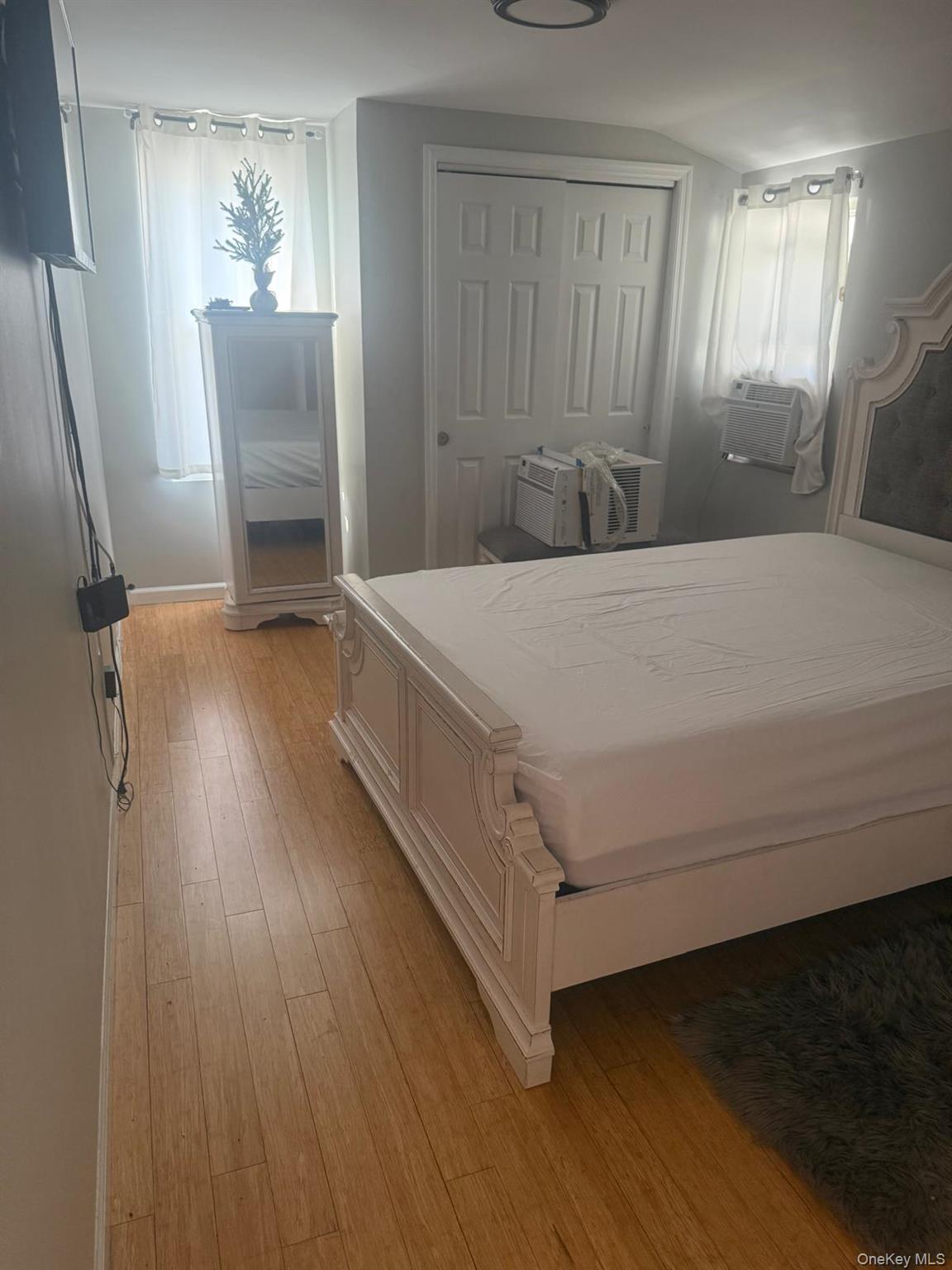 15027 LINDEN BLVD, Jamaica, NY 11434