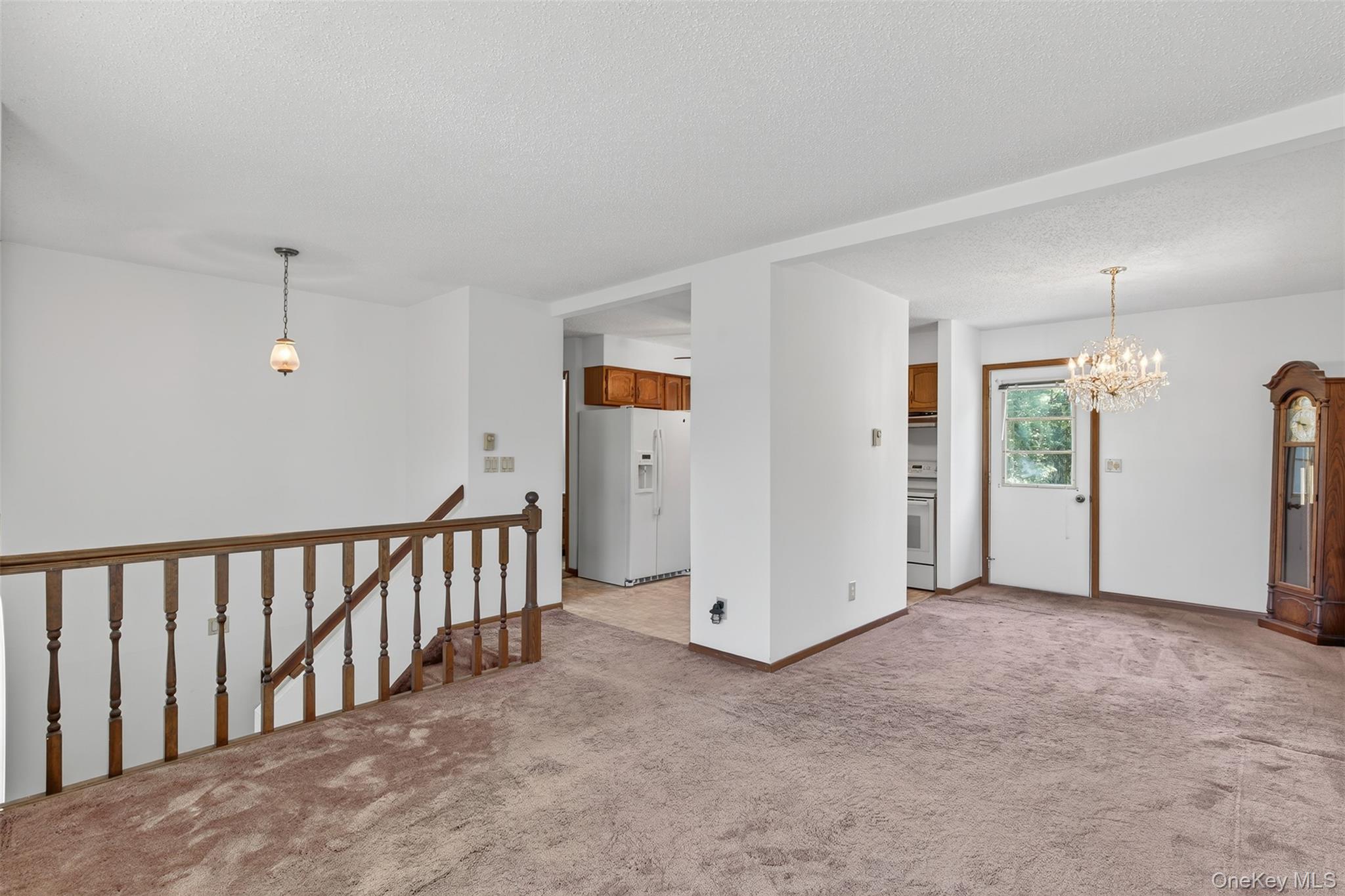 323 S Ohioville Road, New Paltz, NY 12561