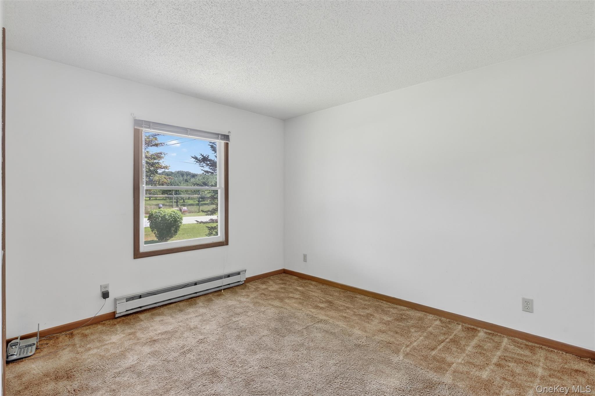 323 S Ohioville Road, New Paltz, NY 12561