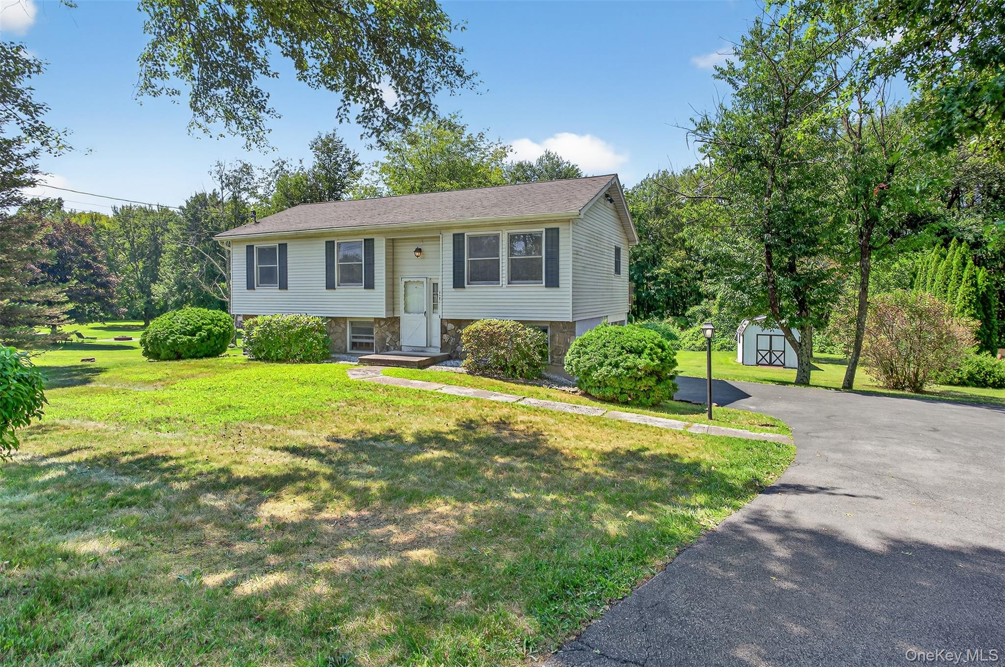 323 S Ohioville Road, New Paltz, NY 12561