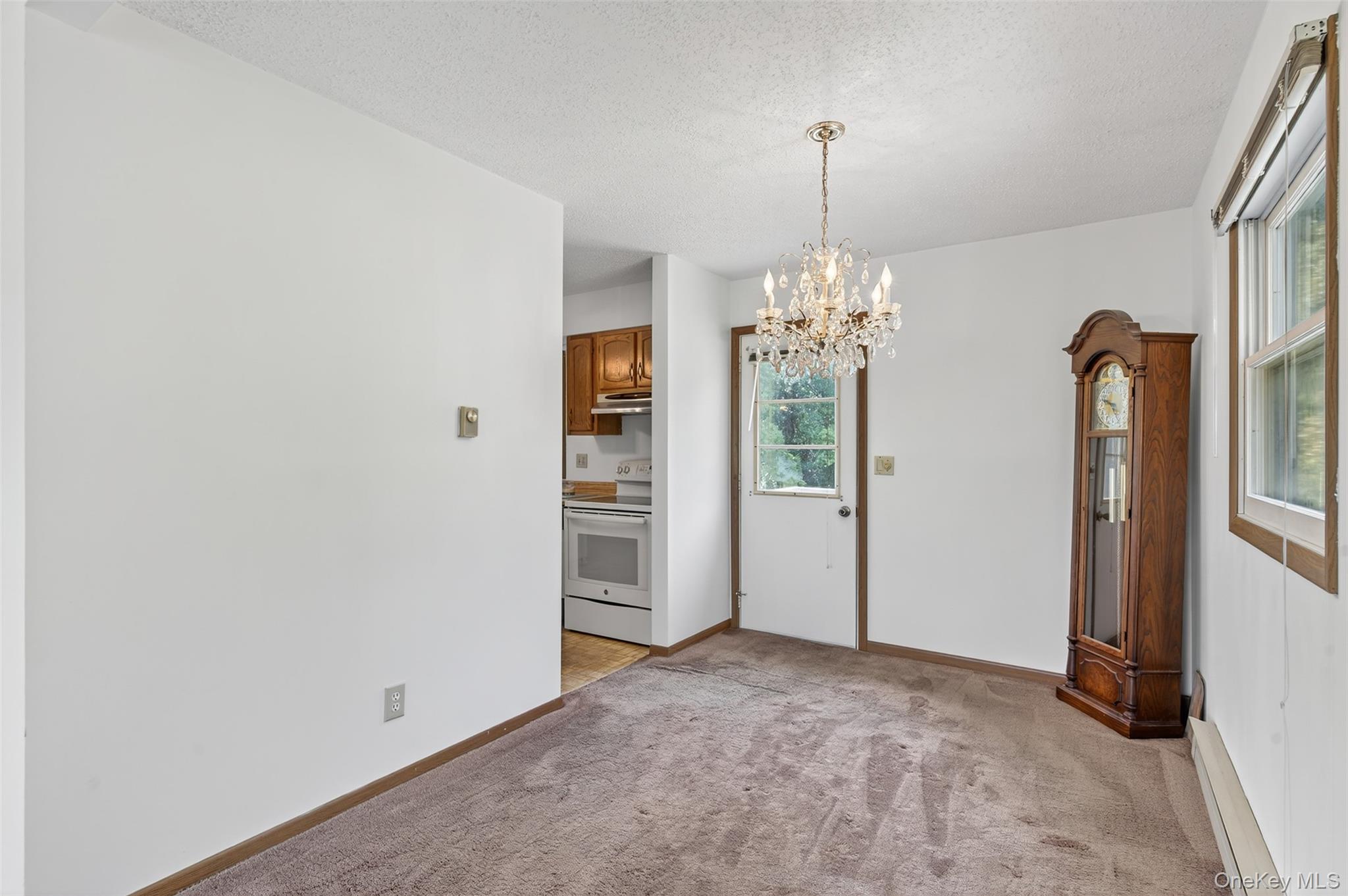 323 S Ohioville Road, New Paltz, NY 12561