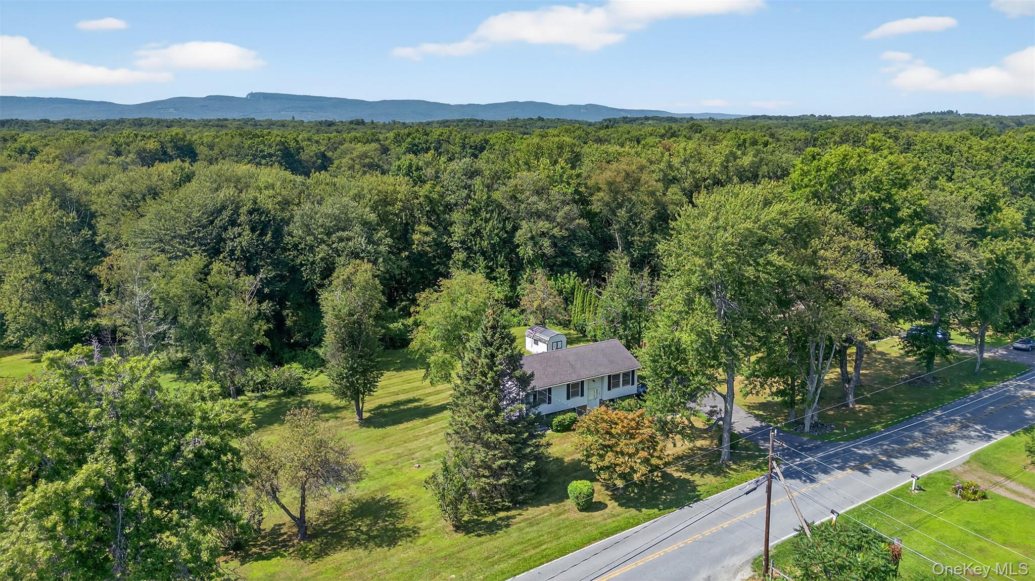 323 S Ohioville Road, New Paltz, NY 12561